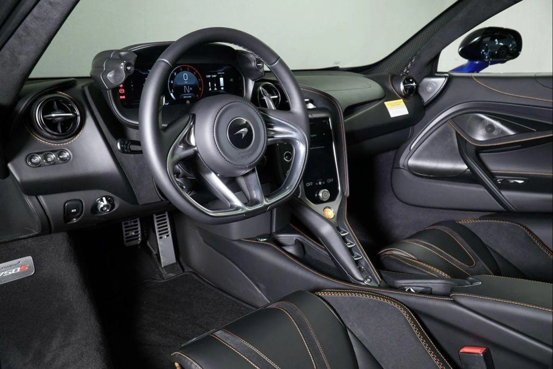 mph002_1845321243_Nir_Ff_K_Wxv4_U_Qhm_v8s_V1_E_Wey_GE_4a45747dd5