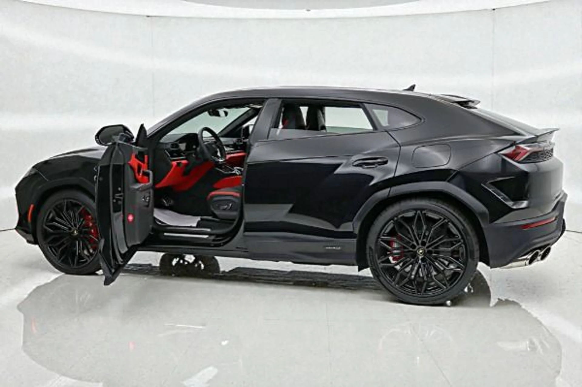 mph002_1847023809_New_2025_Lamborghini_Urus_SE_c0bcfb62f6
