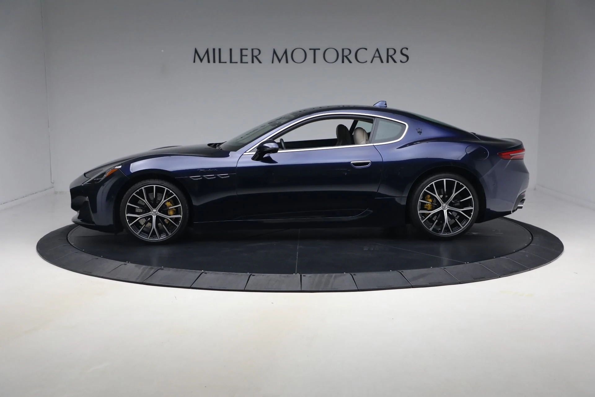 mph002_1865747671_Used_2024_Maserati_Gran_Turismo_Modena_1793123717_e28ca2a871