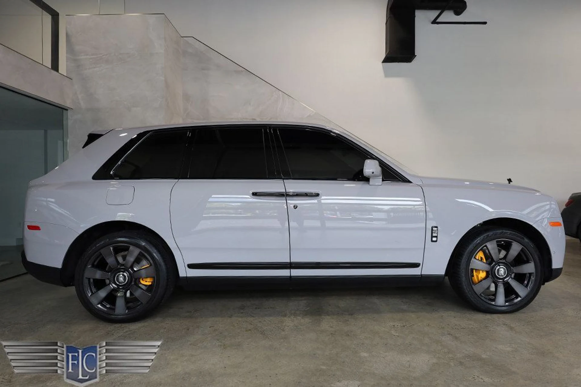 mph002_1869008316_used_2024_rolls_royce_cullinan_blackbadgesportutility_9689_22957854_3_1024_ac315d2f18