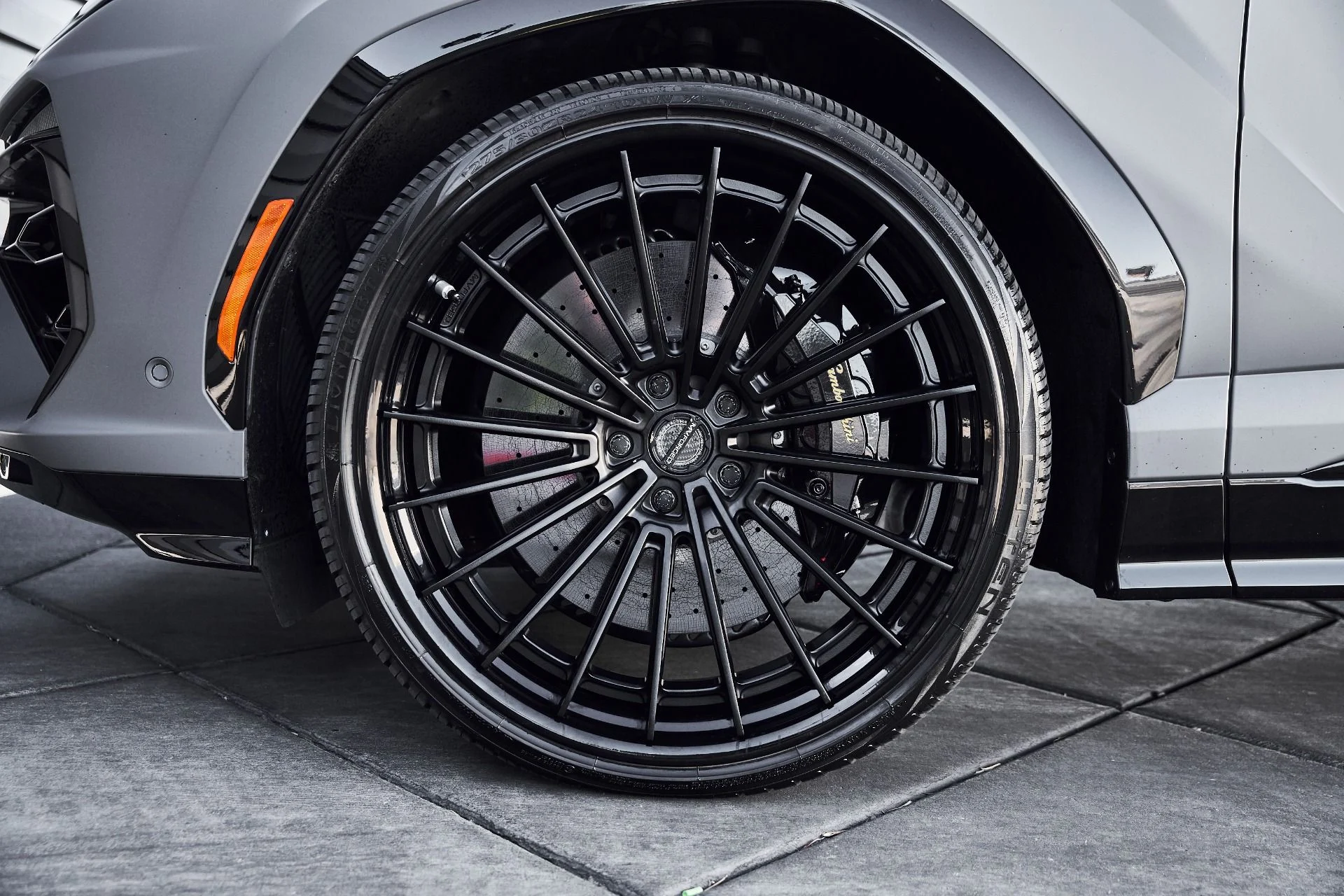 mph002_1887174770_Used_2025_Lamborghini_Urus_SE_1778289180_82ea13ba05