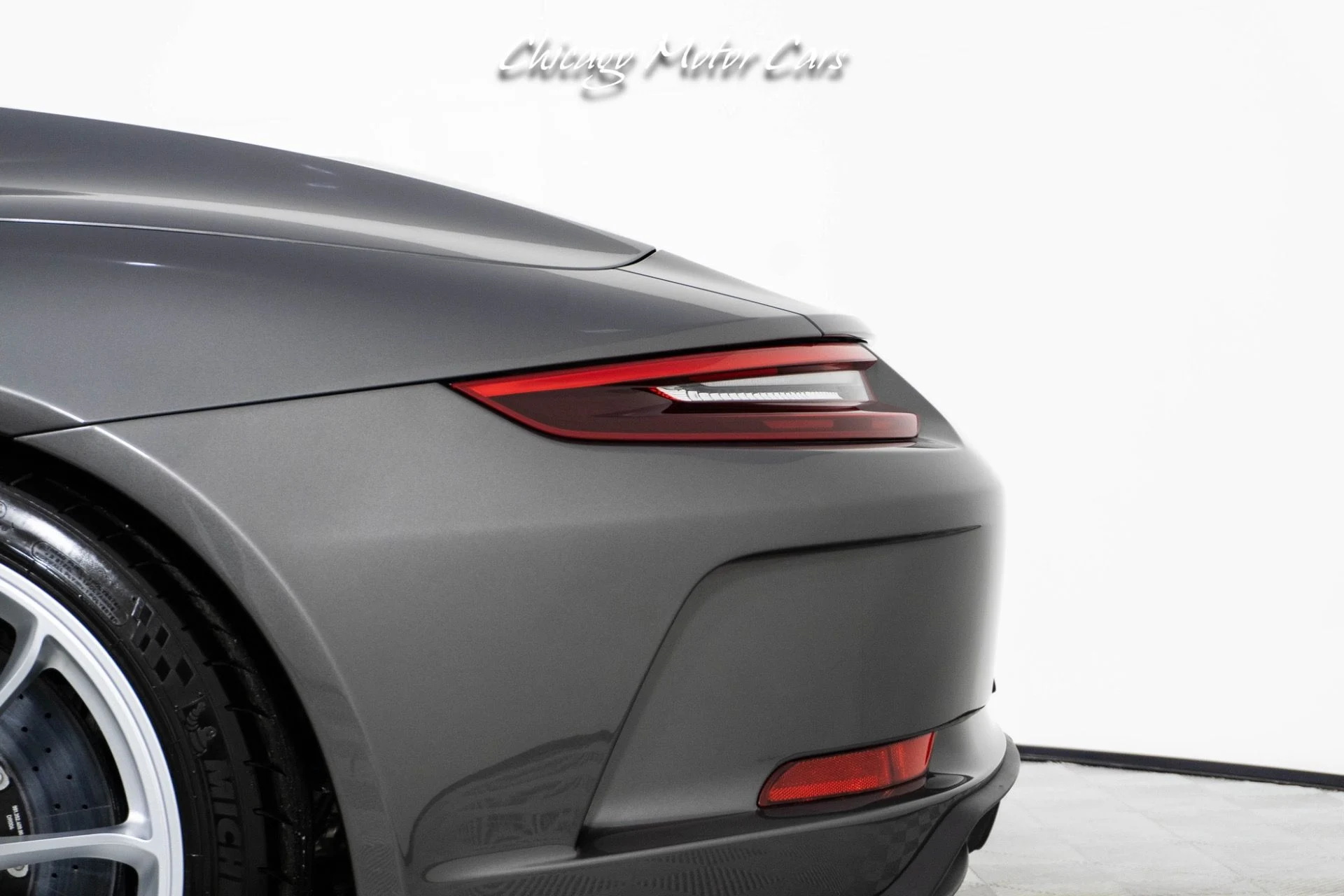 mph002_190102224_13457_p3_l_93a04a12df