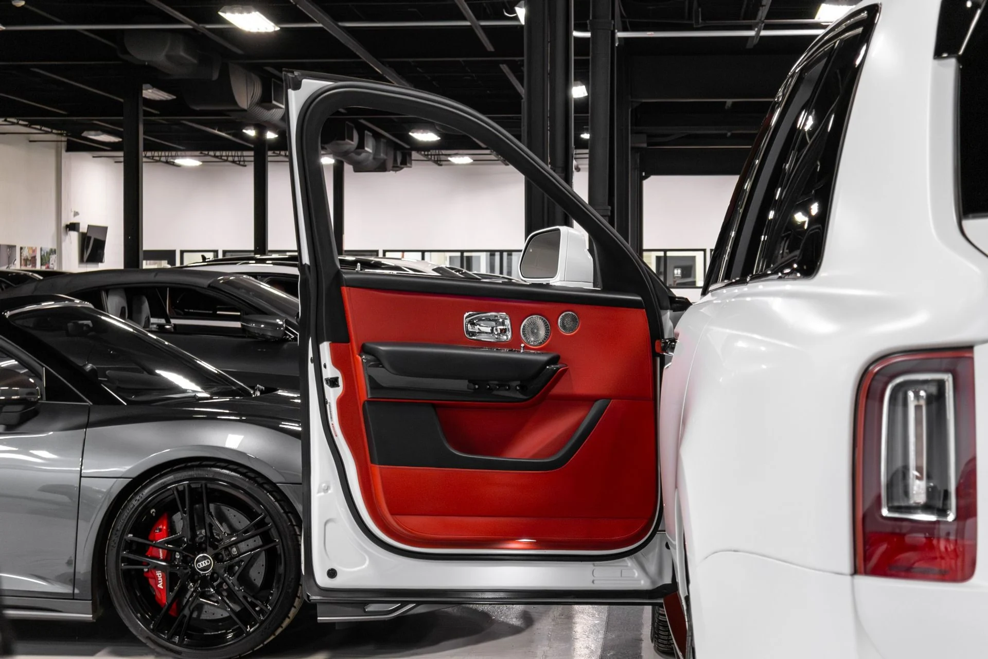 mph002_1902793480_Used_2021_Rolls_Royce_Cullinan_Base_1770246814_6e60d941ca