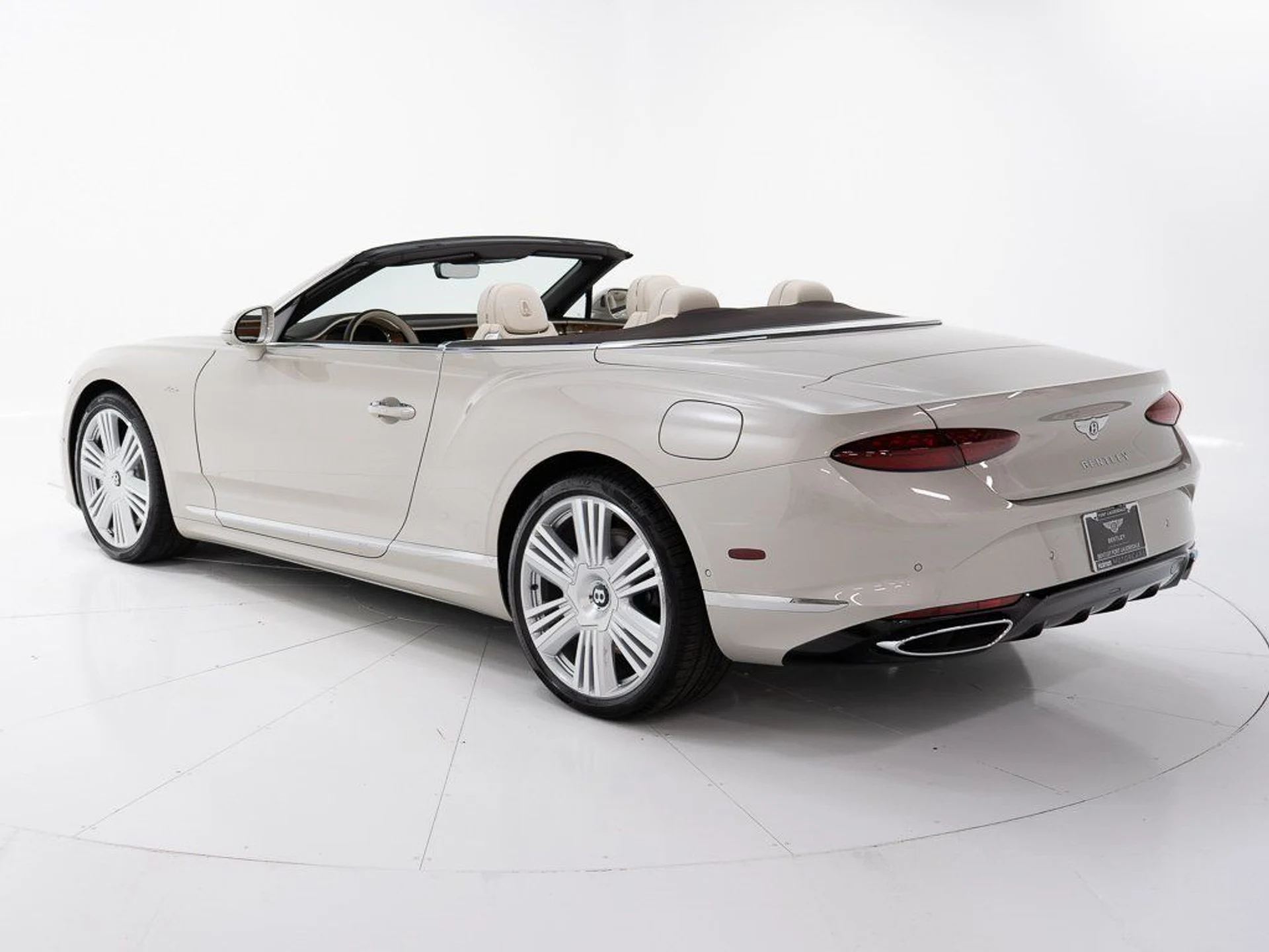 mph002_1903602633_beb8b099418bc7435a5c748f9838034d_fd4607f5f6