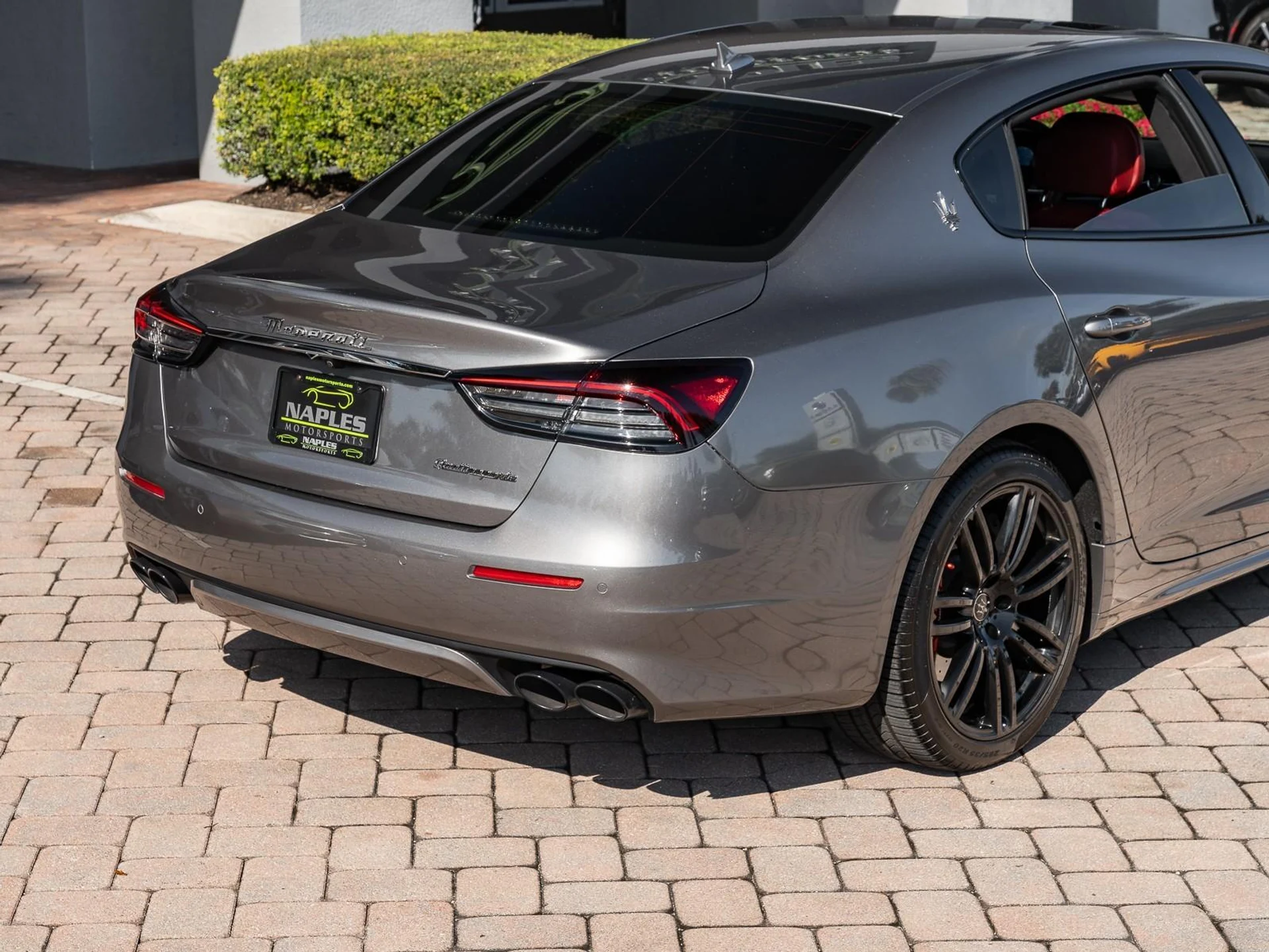 mph002_1904164071_Used_2022_Maserati_Quattroporte_GT_1765231515_284f2419b7