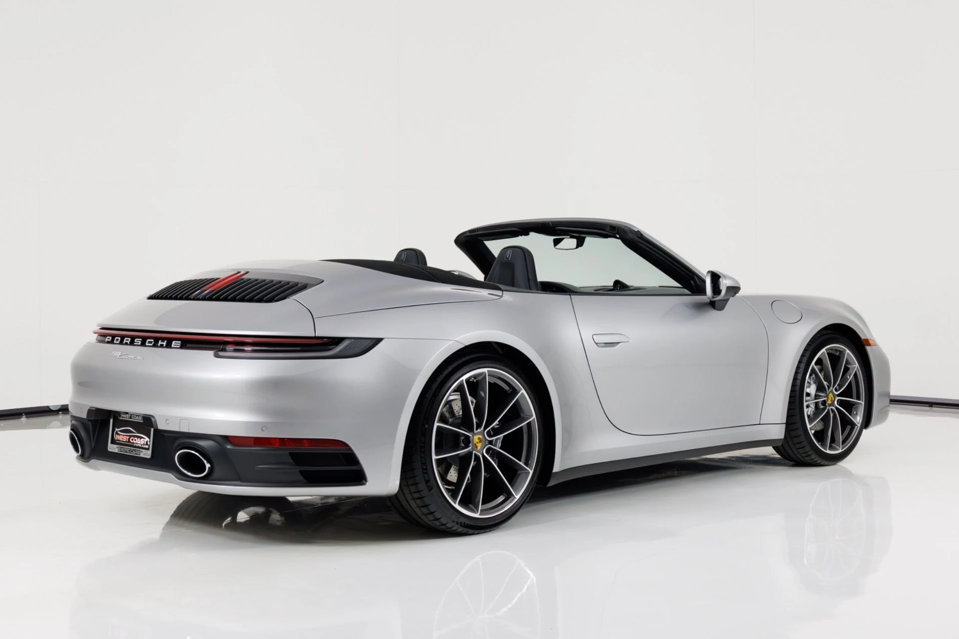 mph002_1911745216_Used_2022_Porsche_911_Carrera_1773941177_58e168d36d