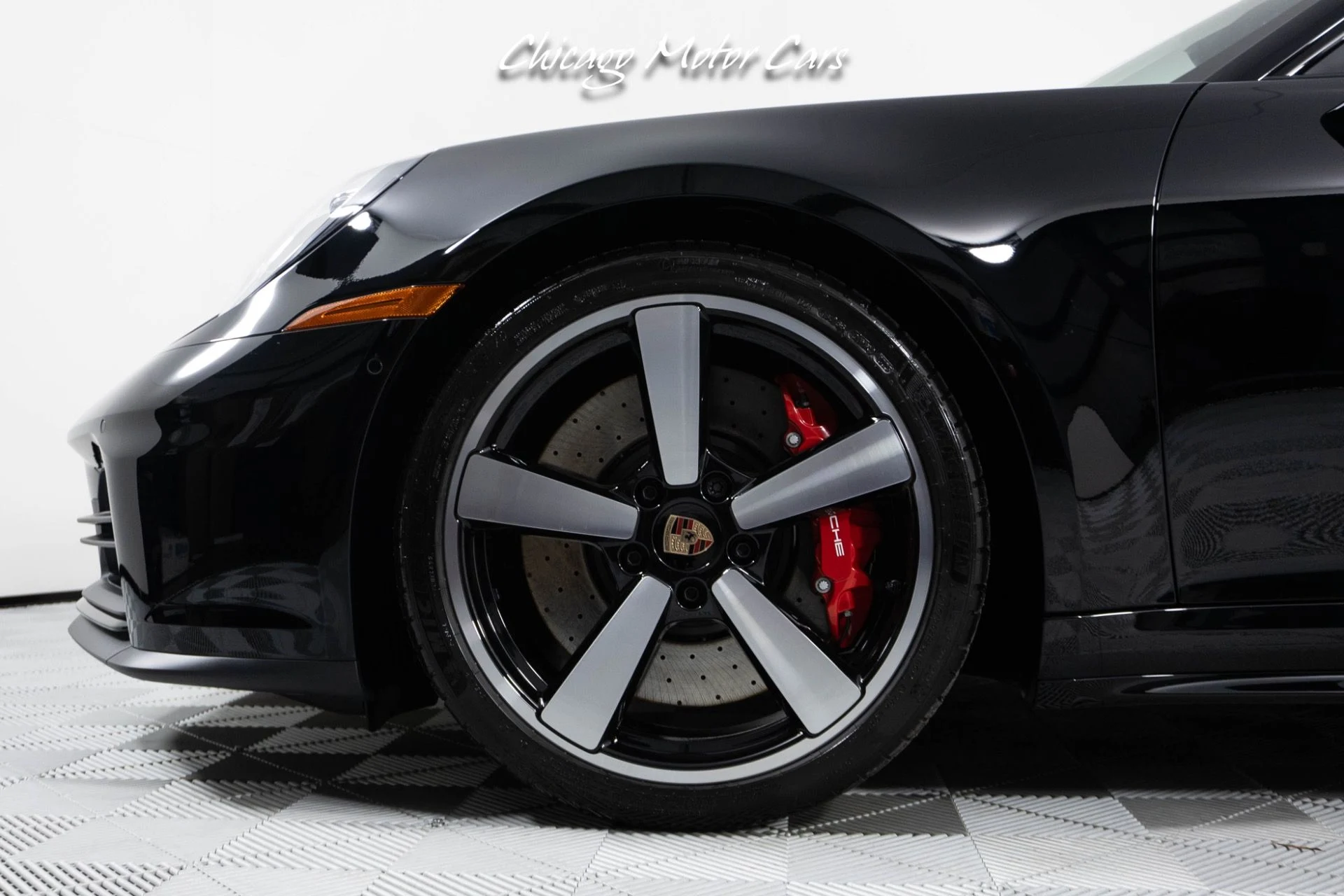 mph002_1913624791_13069_p3_l_1e8813369b