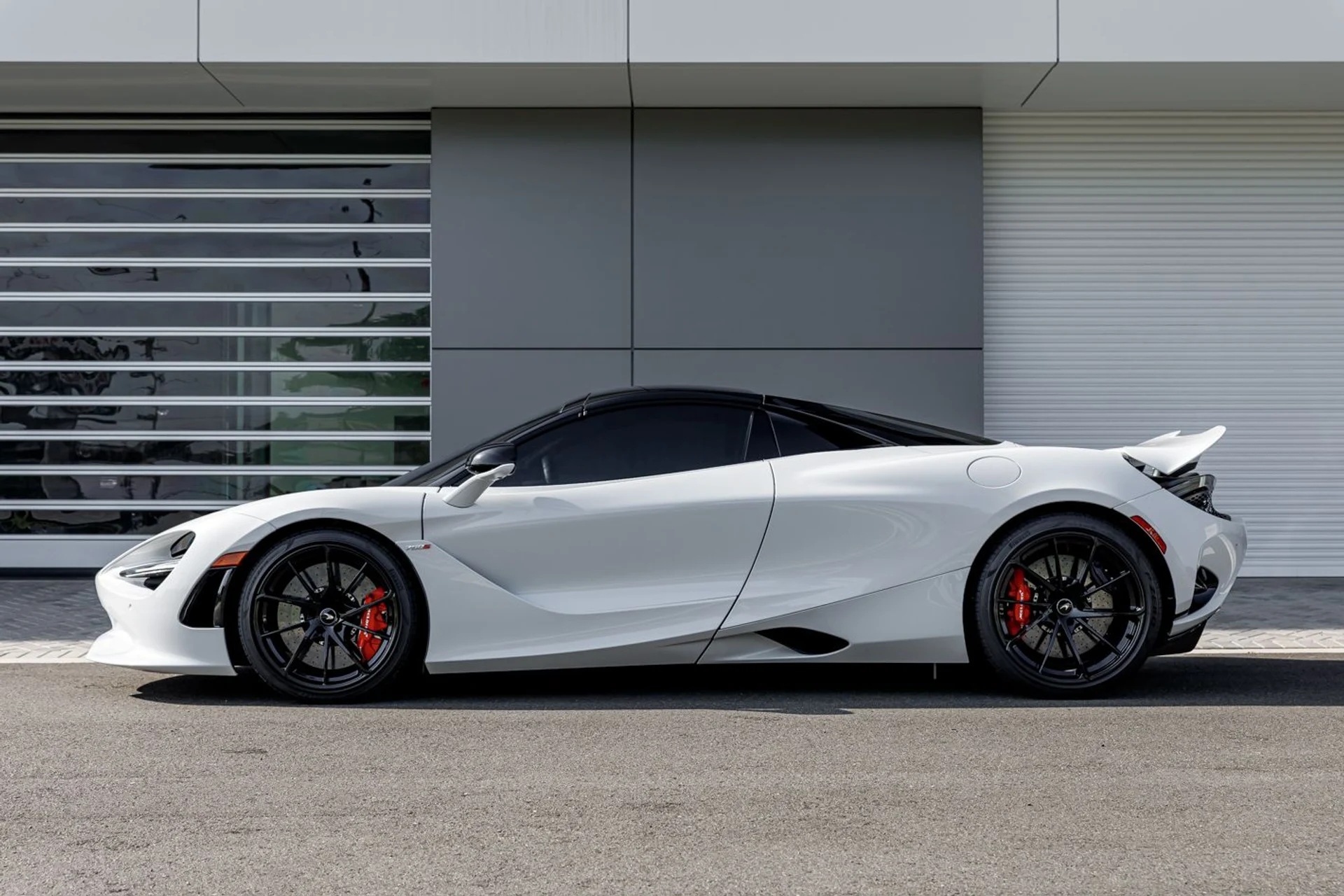 mph002_1921046185_450_p3_l_7ff8407914