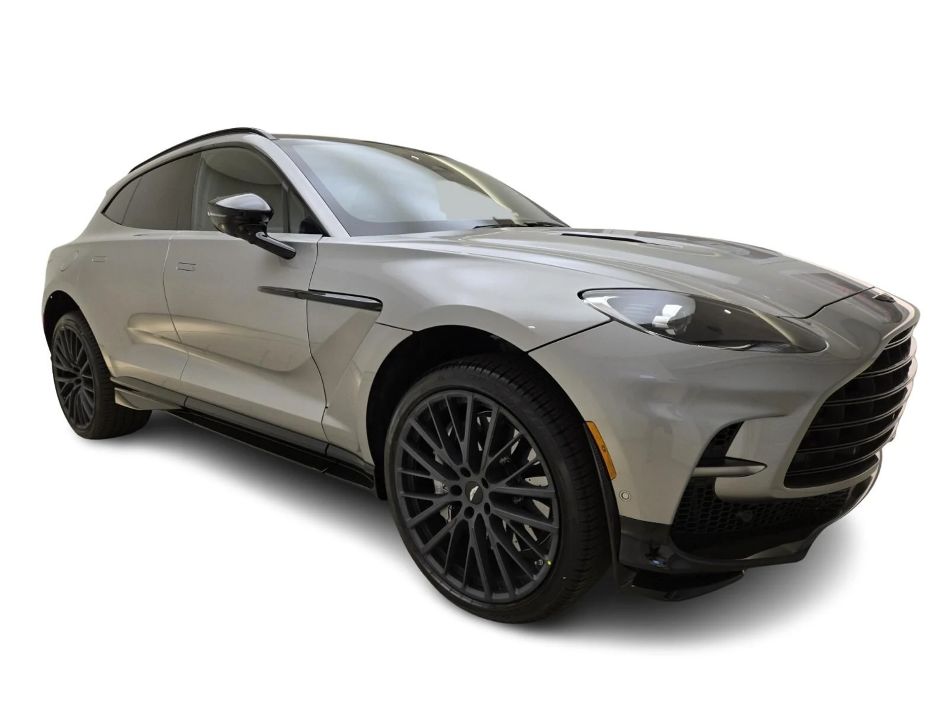 mph002_1925493155_New_2025_Aston_Martin_DBX_707_1753162745_2de588fbbe
