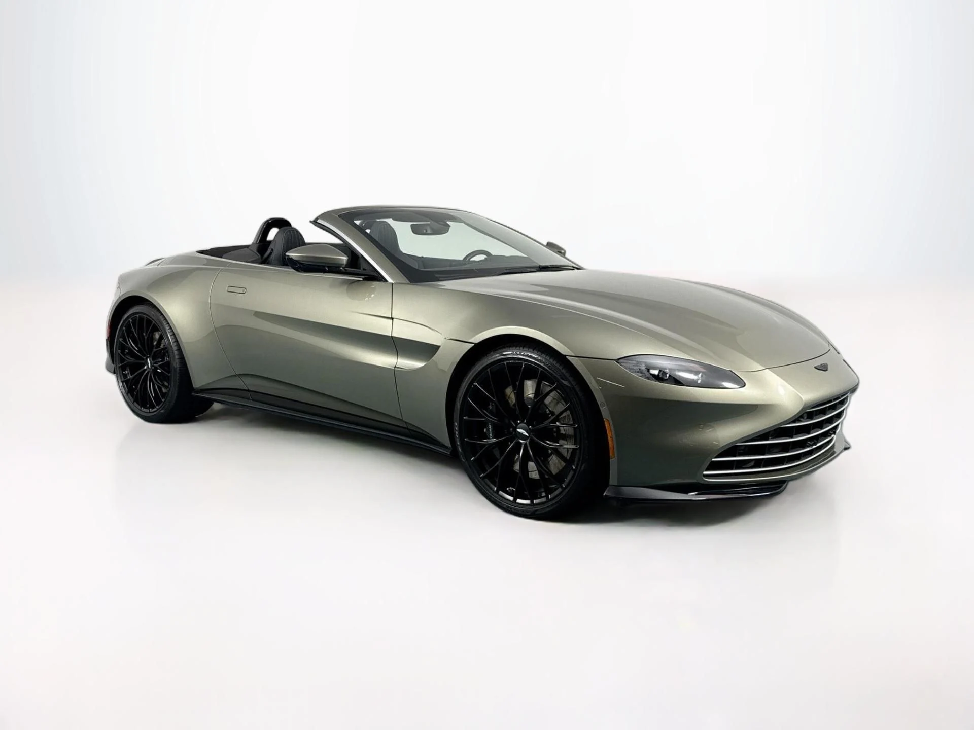 mph002_1927347897_Used_2023_Aston_Martin_Vantage_V8_1783445526_a6238f79d3