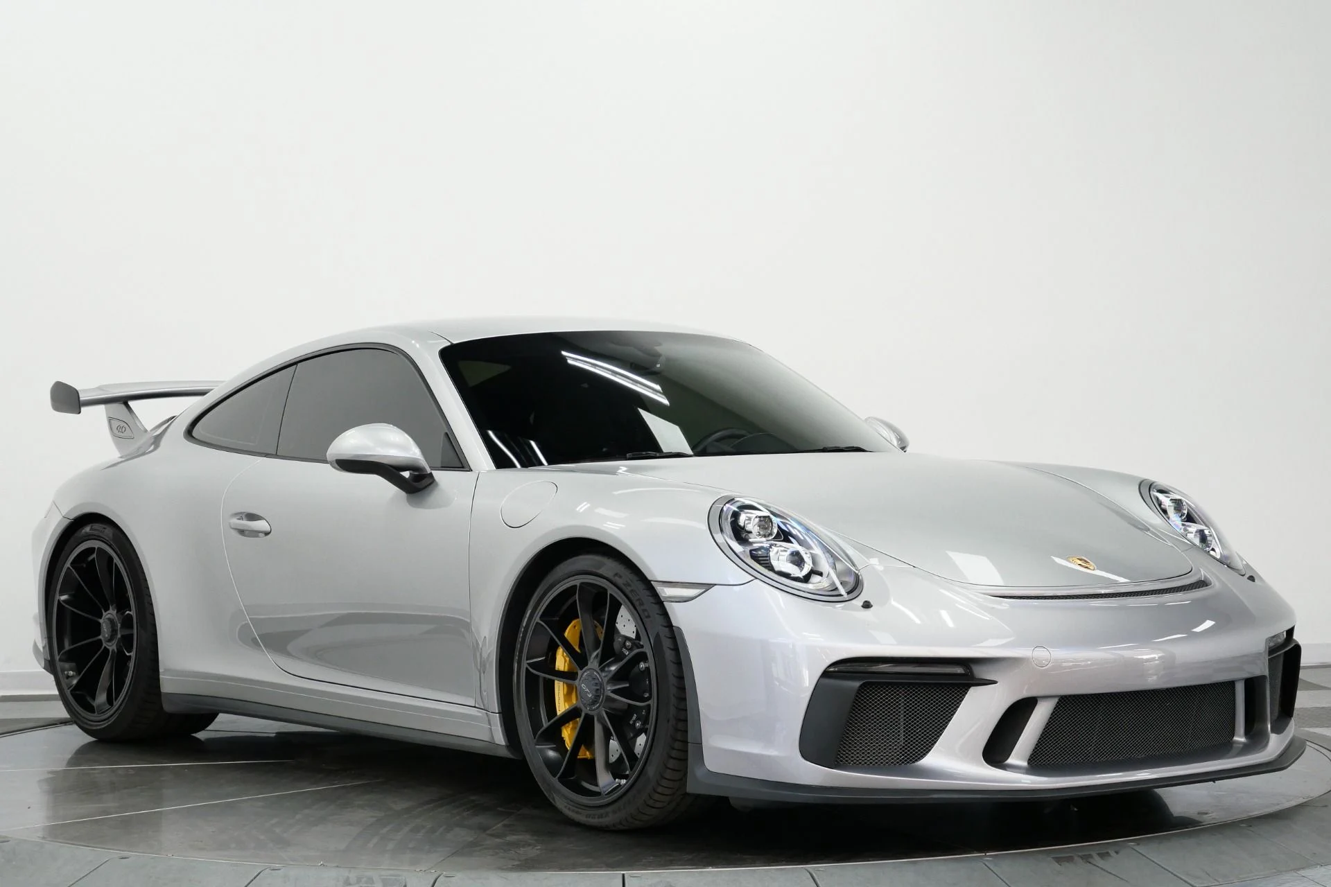 mph002_1927369848_Used_2018_Porsche_911_GT_3_6_Speed_Manual_Carbon_Buckets_Carbon_Brakes_1787849998_b316f466ad