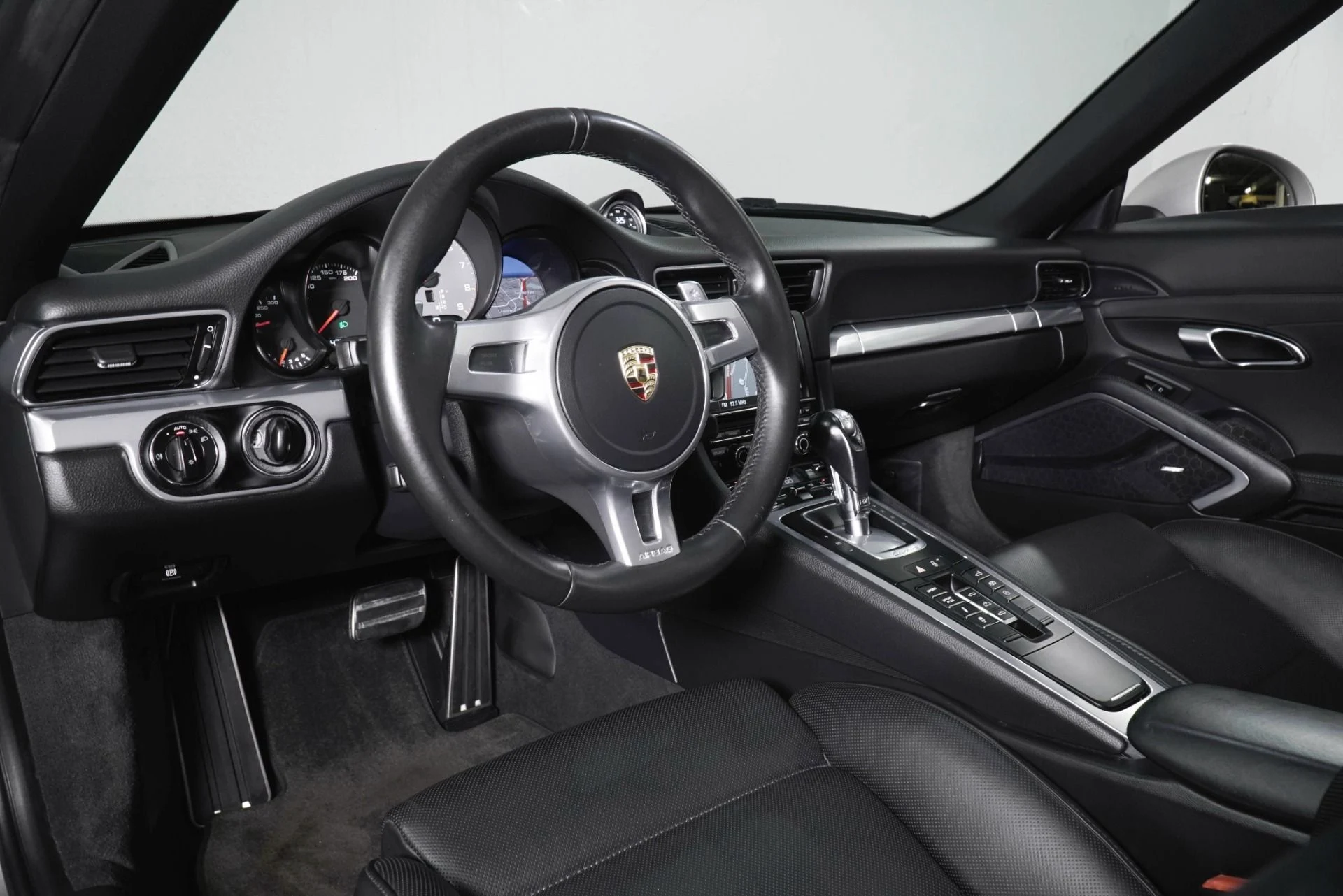 mph002_1940537550_Used_2012_Porsche_911_Carrera_S_1790234600_f78a9497e4