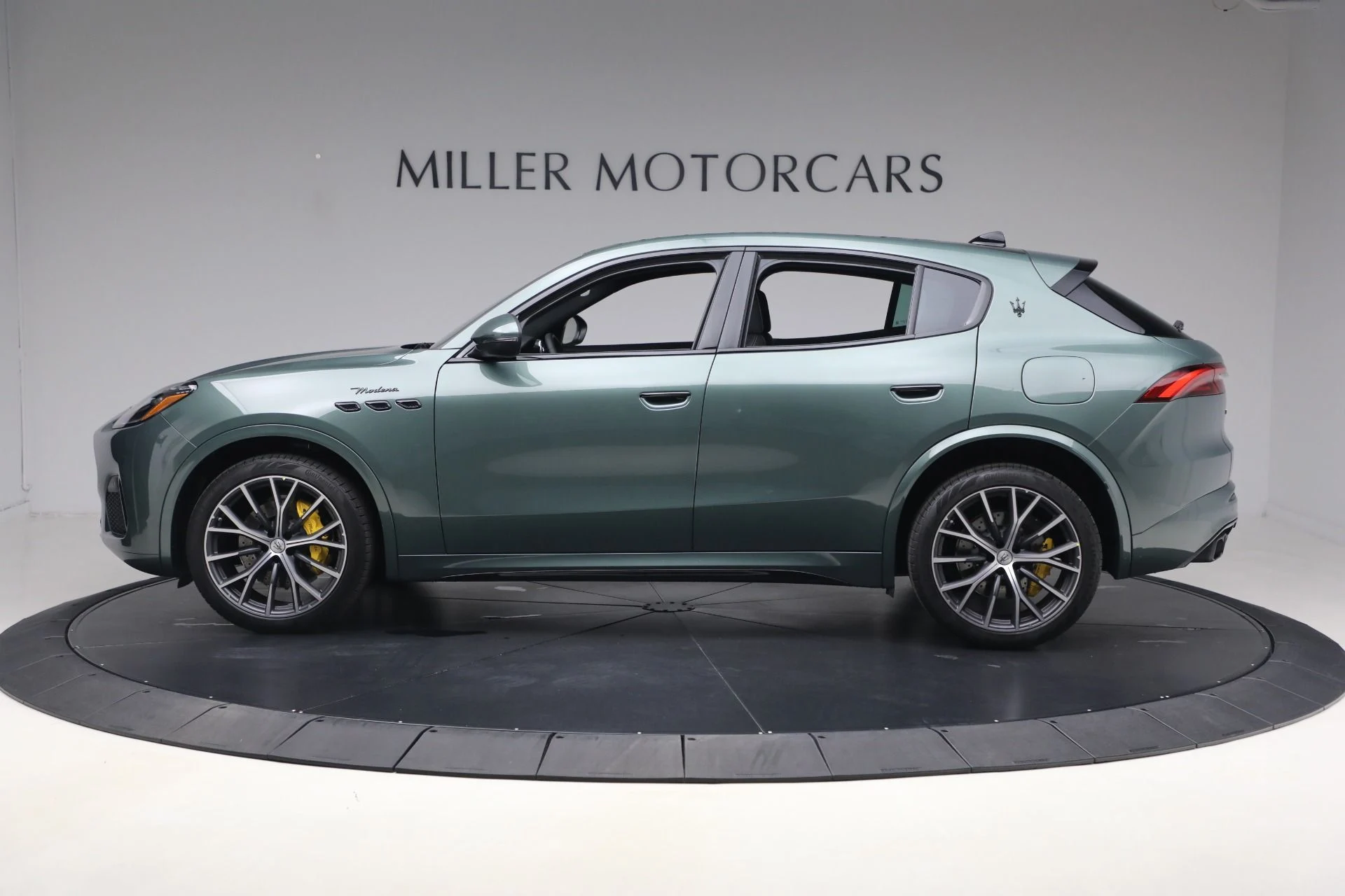 mph002_1949684577_New_2026_Maserati_Grecale_Modena_1773935518_52405d5071