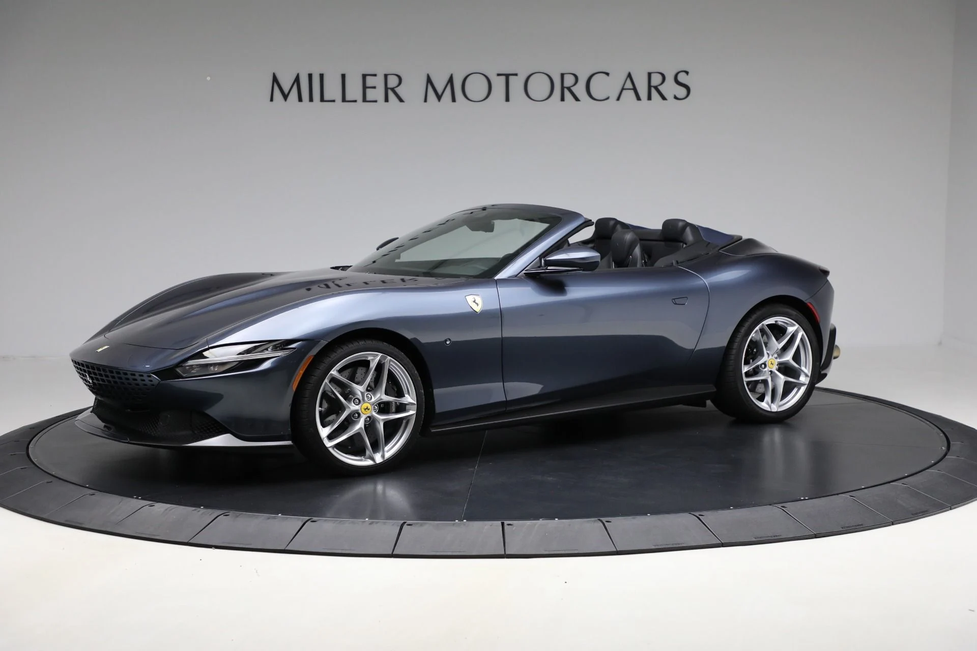 mph002_1952024985_Used_2024_Ferrari_Roma_Spider_e9a8ec1ada