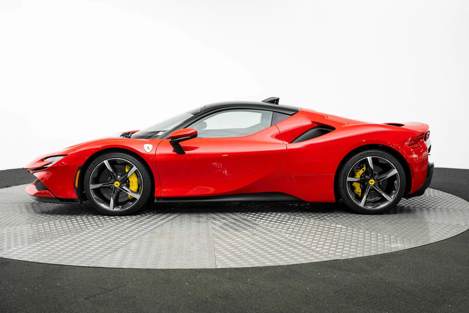 mph002_195311691_4d70b4cc98f348529aed408995d61480_15c9db56a2