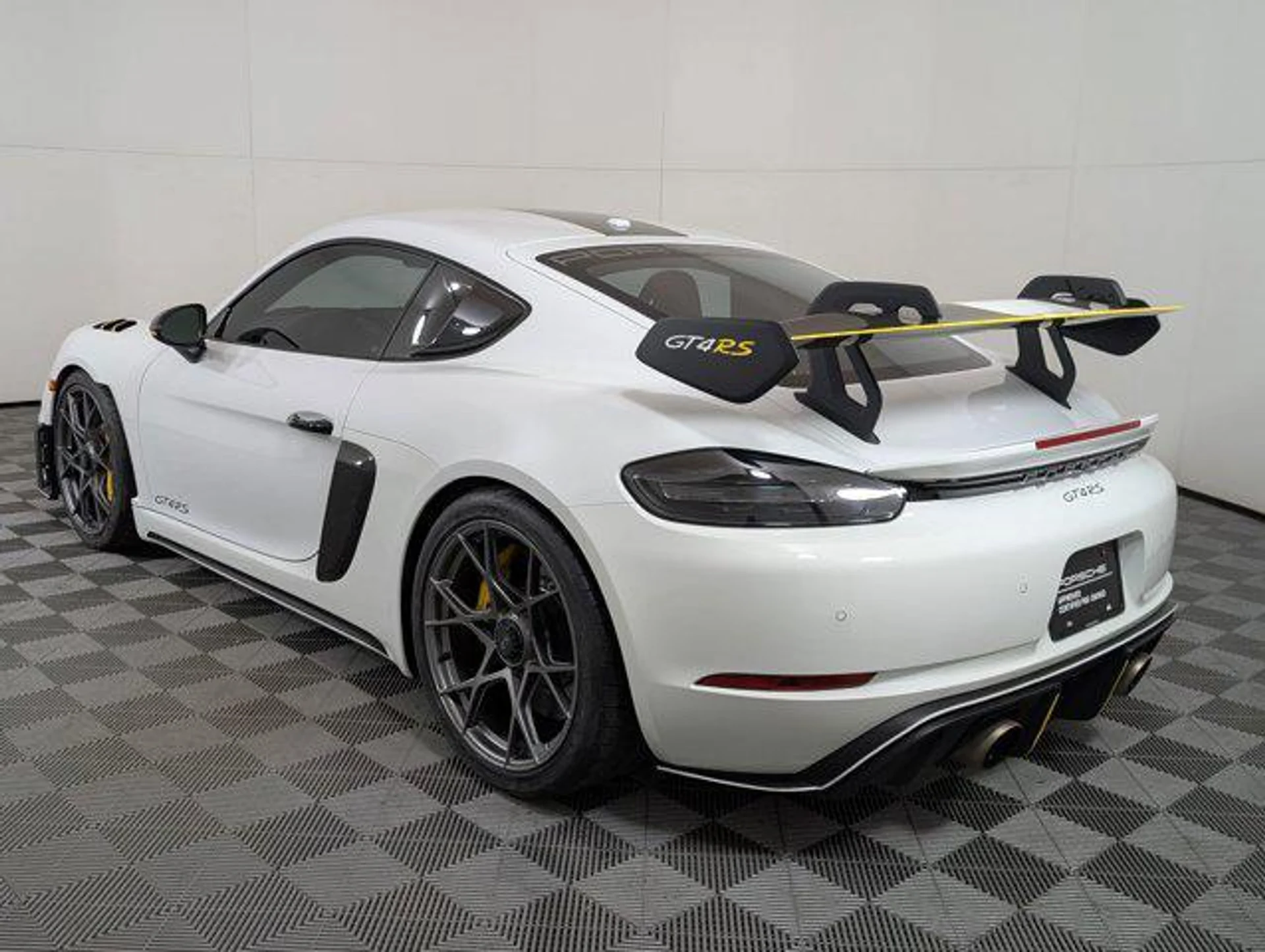 mph002_1956996542_L4x_OQ_Eu4_GB_409cpsk7_N76sf_U6ho_9ecc1b15de