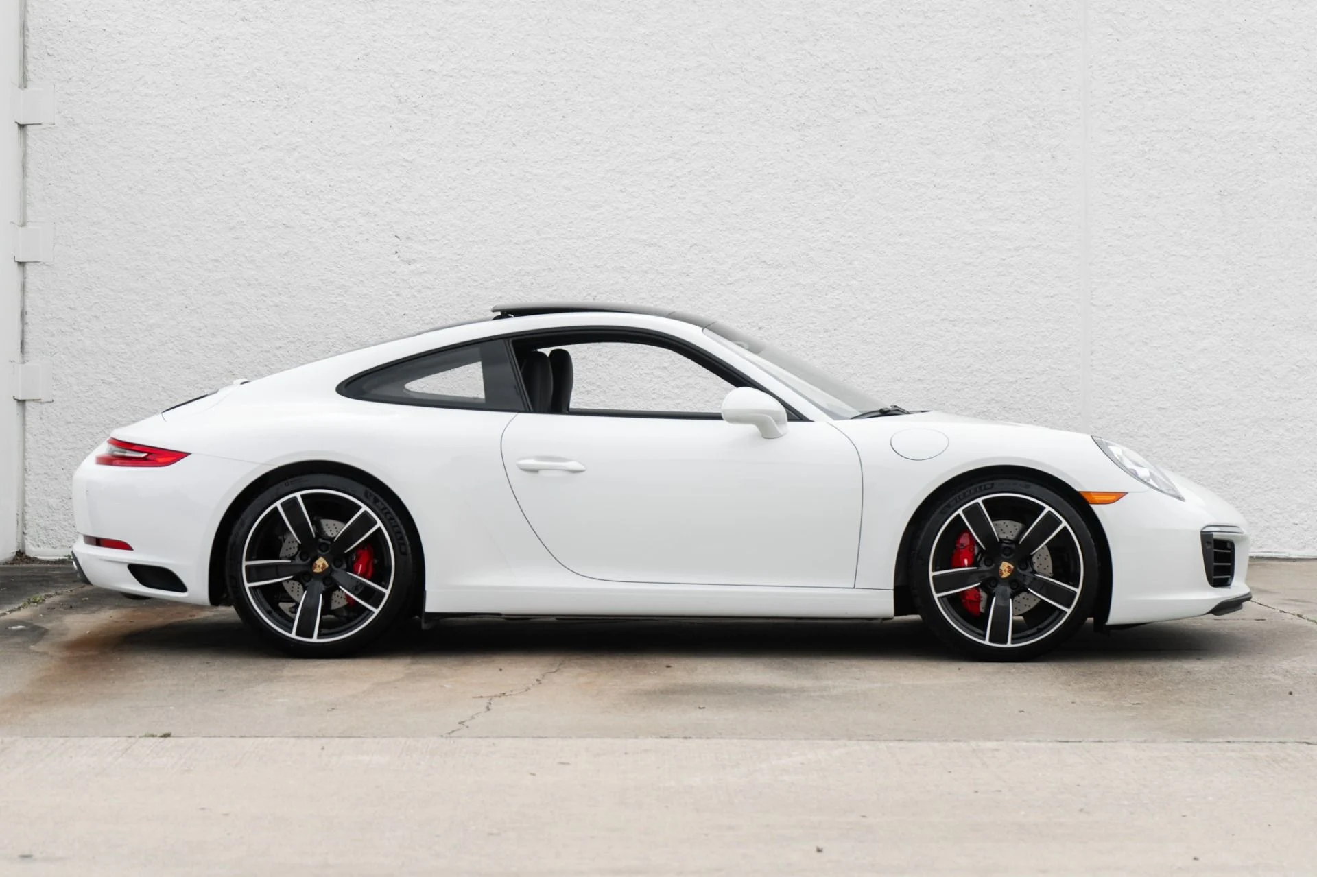 mph002_1958001822_Used_2018_Porsche_911_Carrera_S_1778021411_cd737fe437