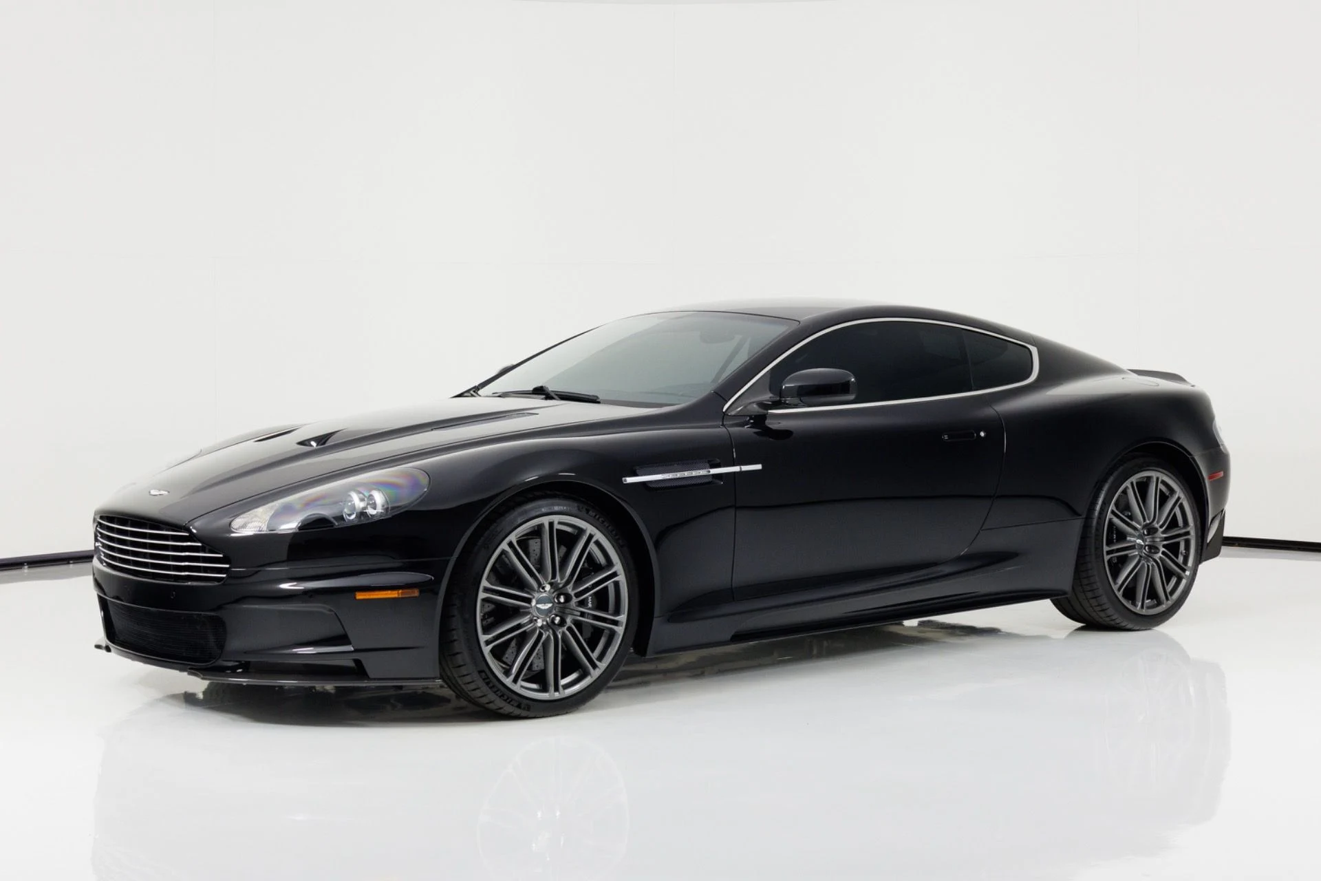 mph002_1968589548_Used_2009_Aston_Martin_DBS_1776813491_ed5e522067