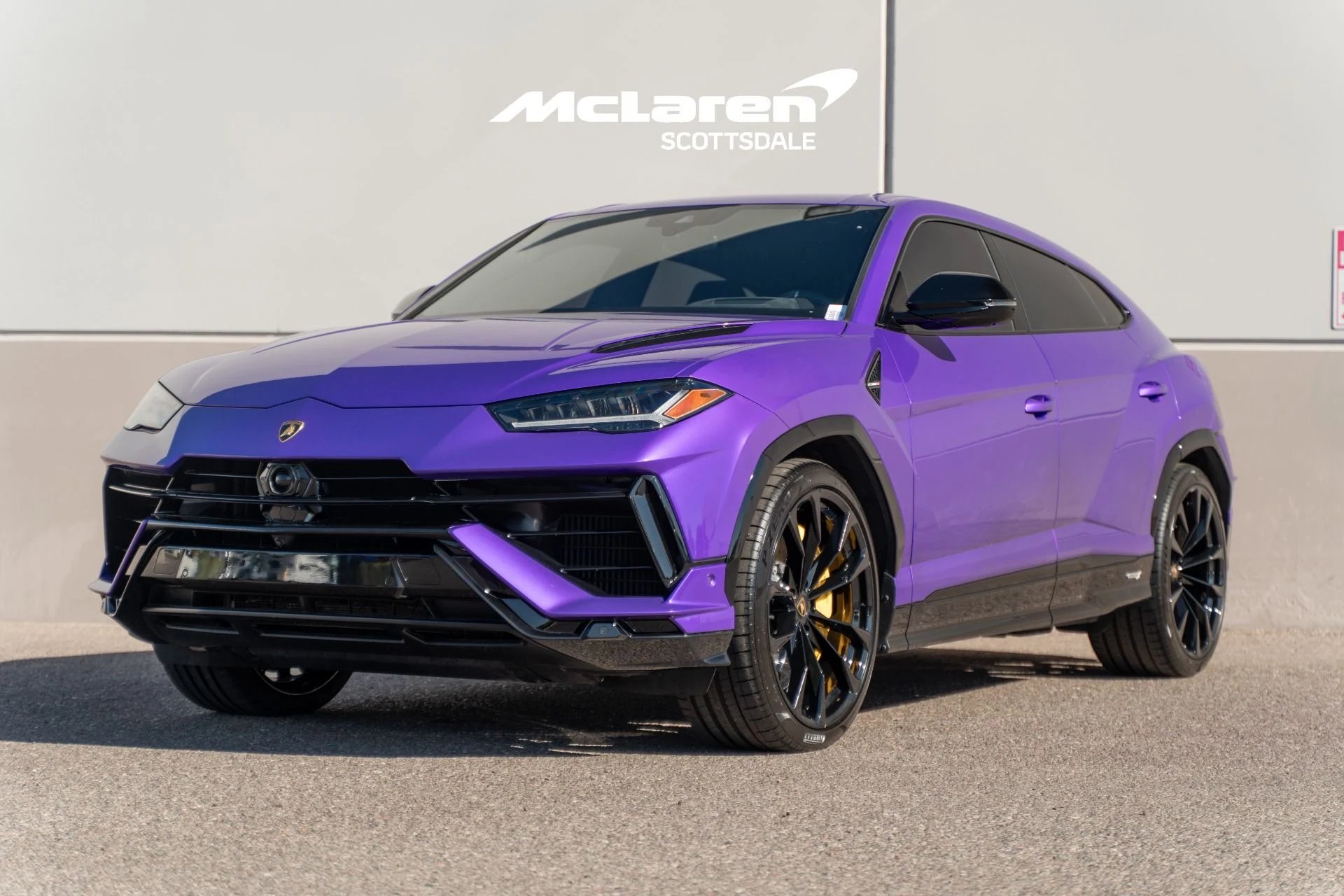 mph002_1970046812_Used_2023_LAMBORGHINI_URUS_S_1774894850_b792a73275