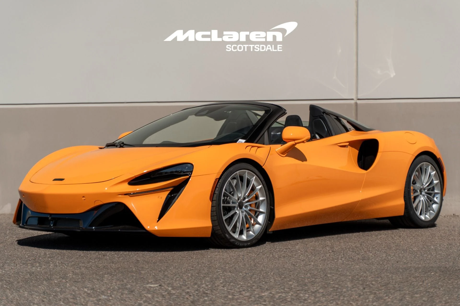 mph002_1972179005_Used_2026_MCLAREN_ARTURA_1760765470_a47397256f