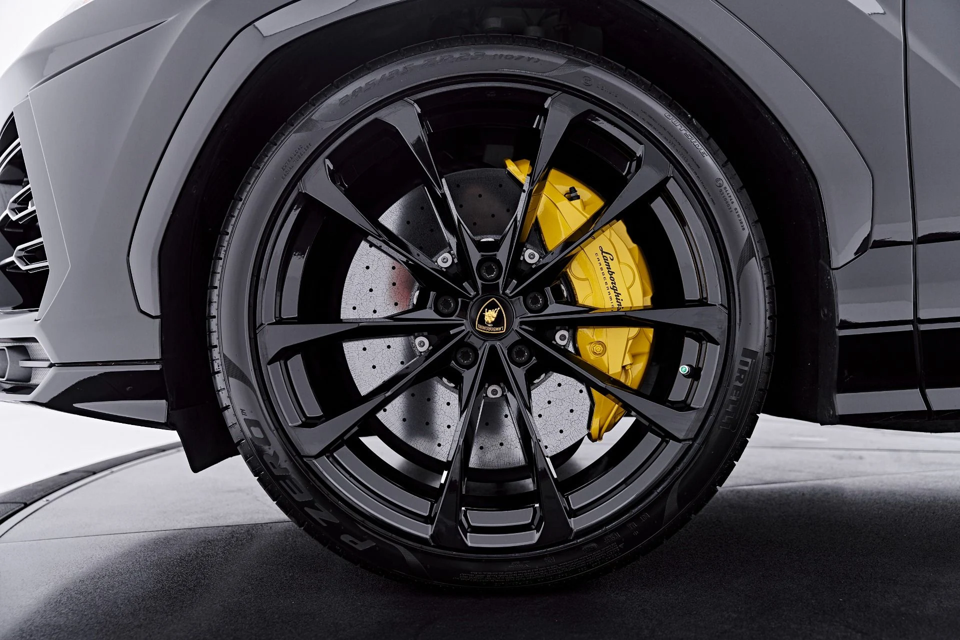 mph002_1974576630_Used_2022_Lamborghini_Urus_Base_1785209633_0e3416255d