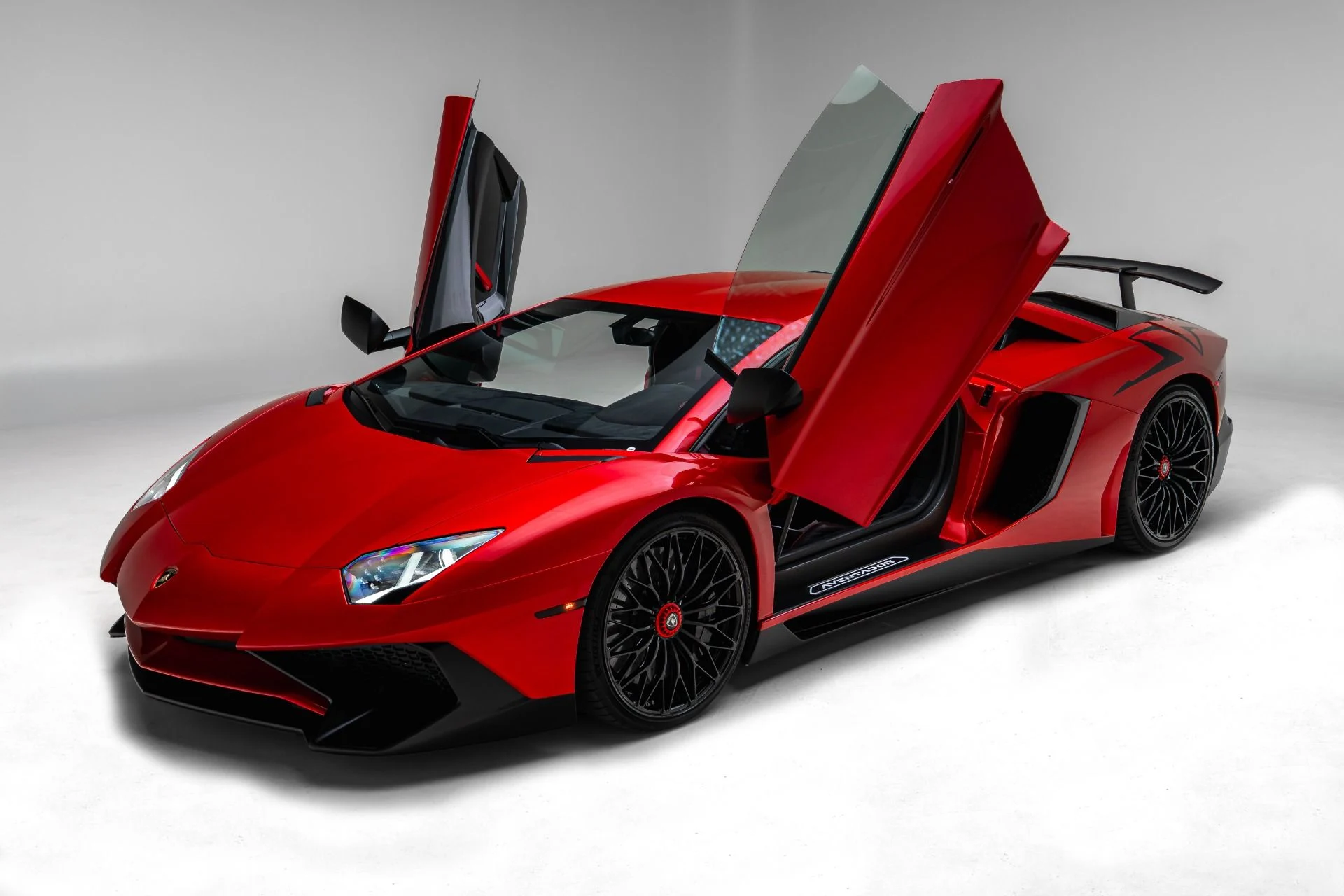 mph002_1996800616_Used_2016_Lamborghini_Aventador_LP_750_4_SV_1780962472_1642a72cbd