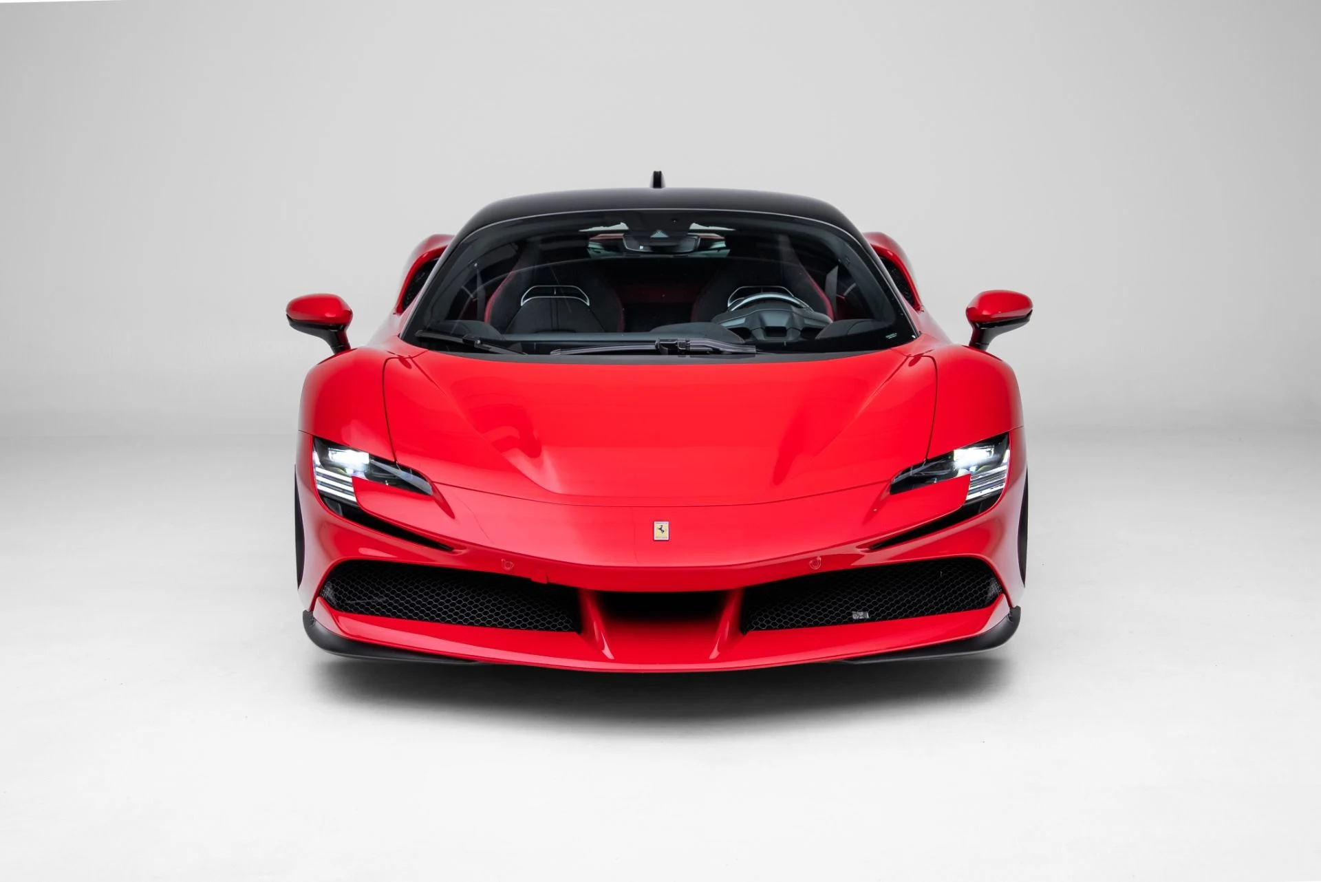 mph002_2003047220_Used_2023_Ferrari_SF_90_Stradale_1773856077_5d8ae1c6da