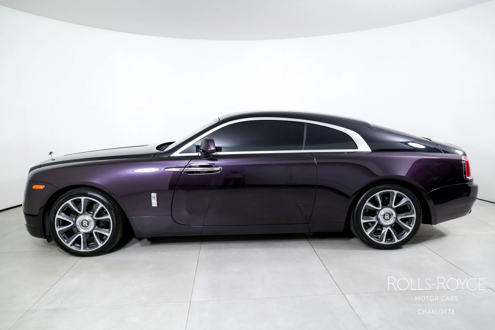 mph002_200517399_Used_2018_Rolls_Royce_Wraith_1744735509_d2250f3e4d