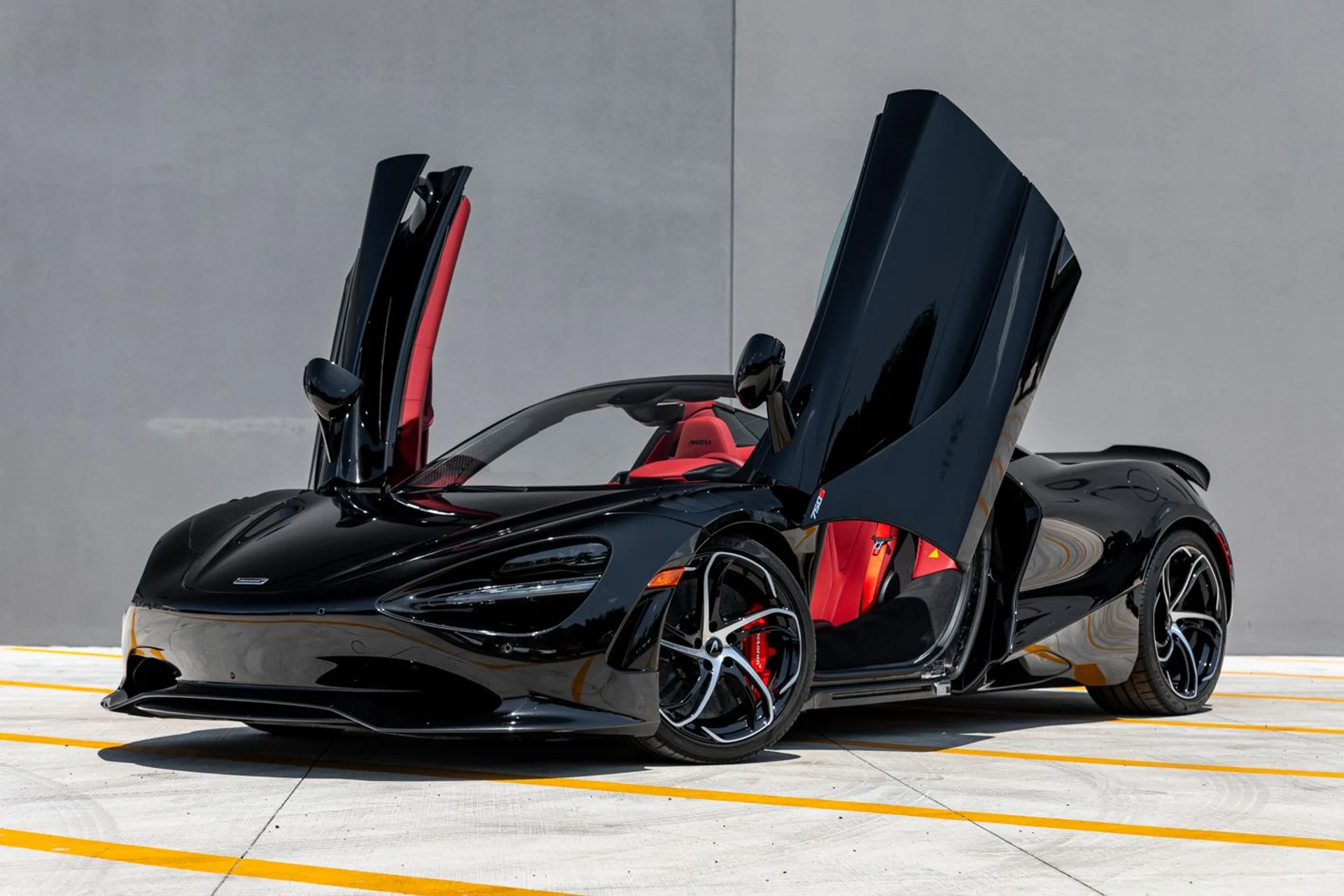 mph002_2006351044_550_p4_l_9b82a4445e