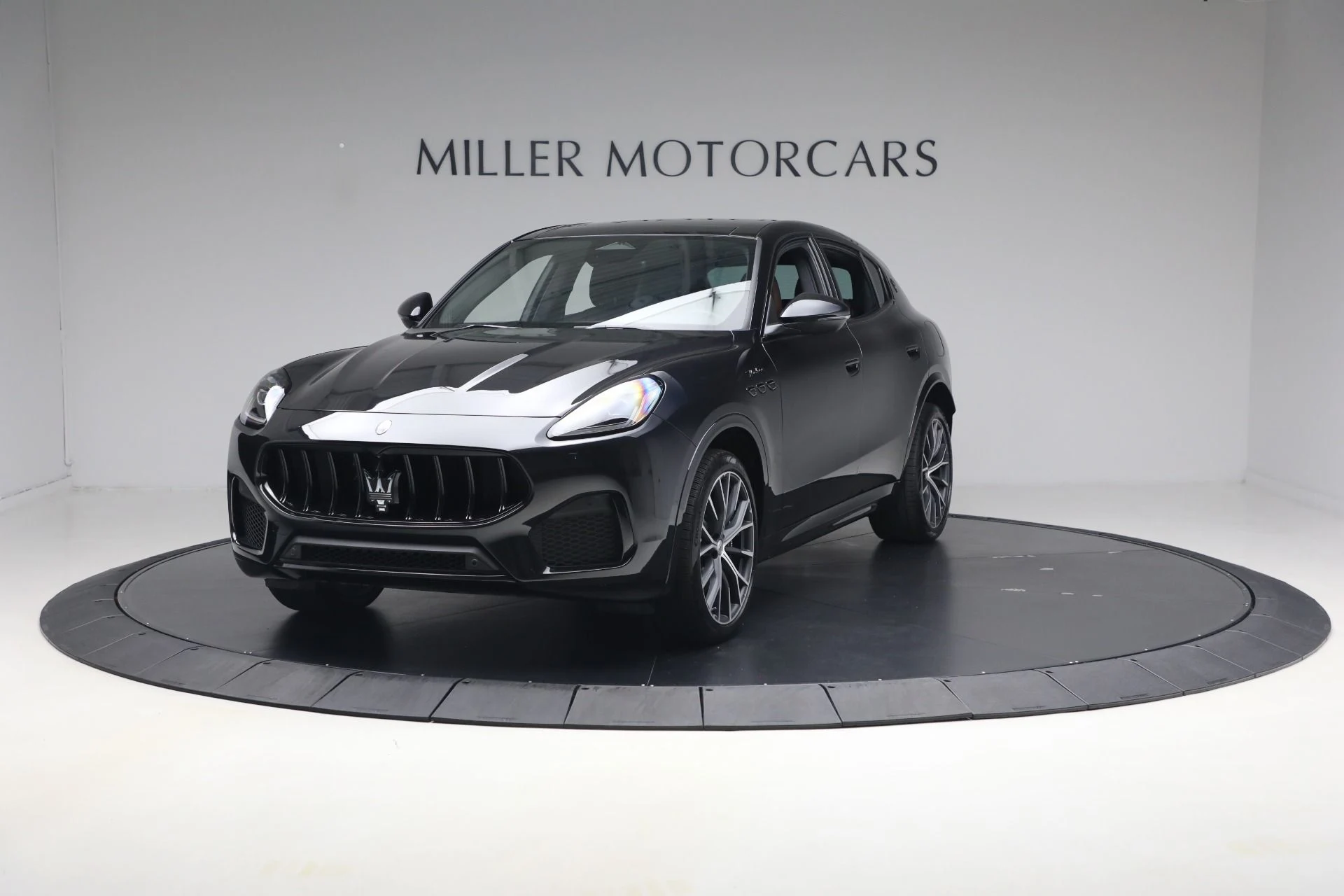 mph002_2007566843_New_2026_Maserati_Grecale_Modena_V6_1781727274_eac3bbe4c1