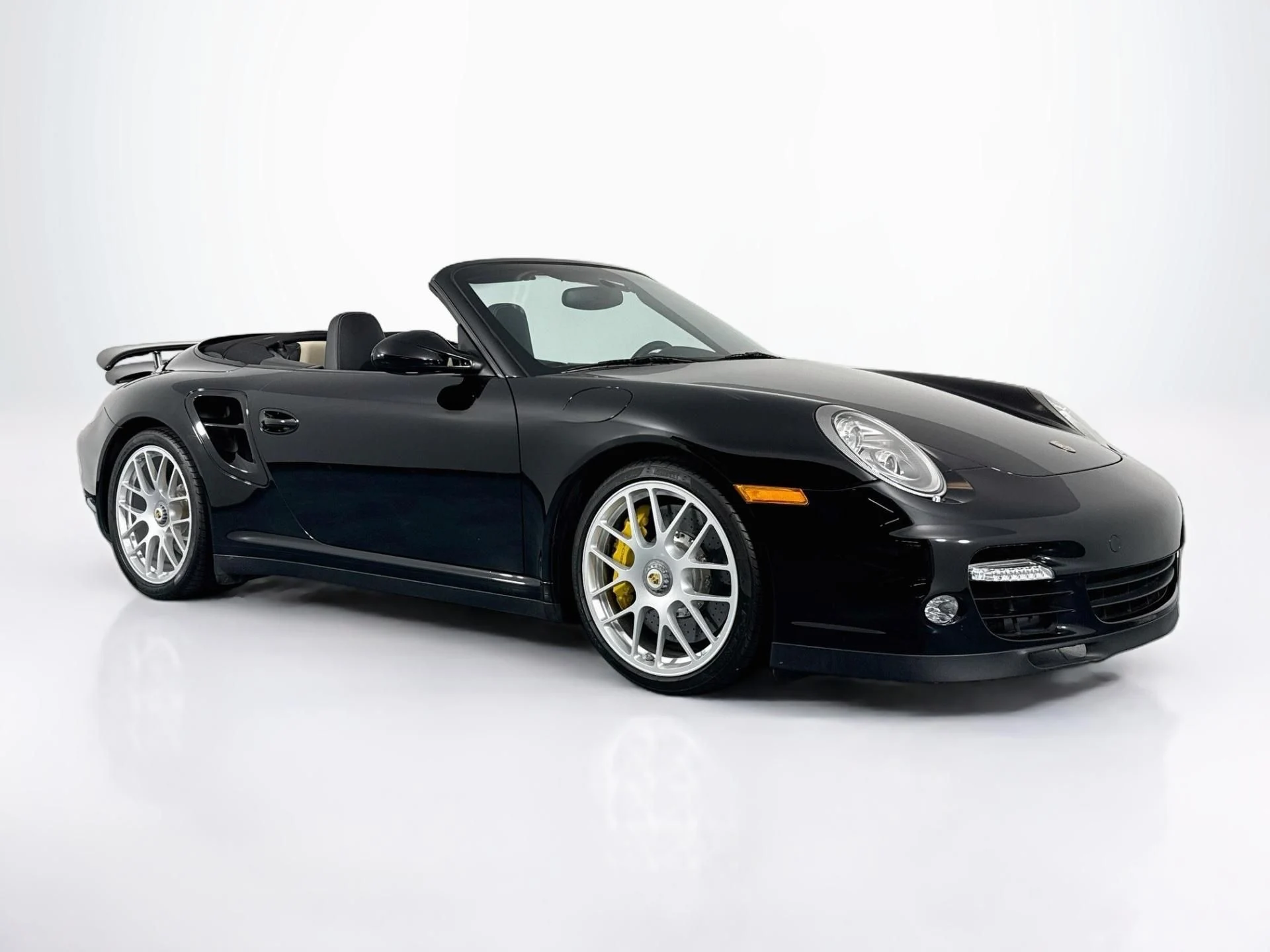 mph002_2022129431_Used_2012_Porsche_911_Turbo_S_1792607172_e6833a1521