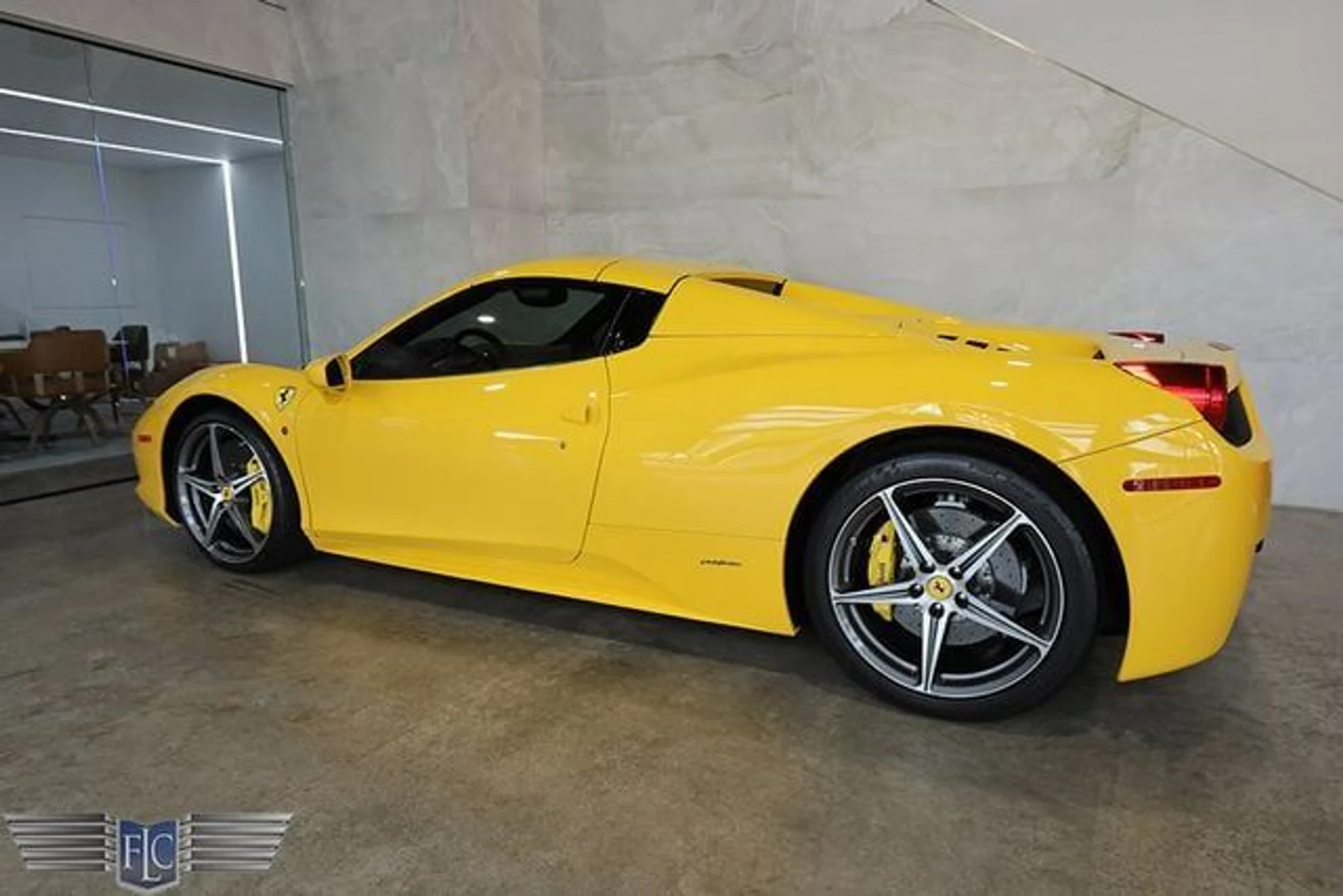 mph002_2033846843_used_2015_ferrari_458_italia_2drconvertible_9689_23049231_6_640_8f9ca2761a