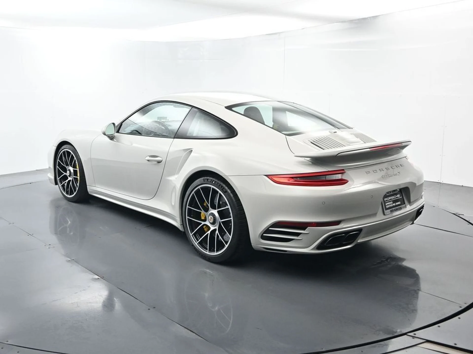 mph002_2034357125_659af183d337bcda78c24ff4e626757f_e4db181857