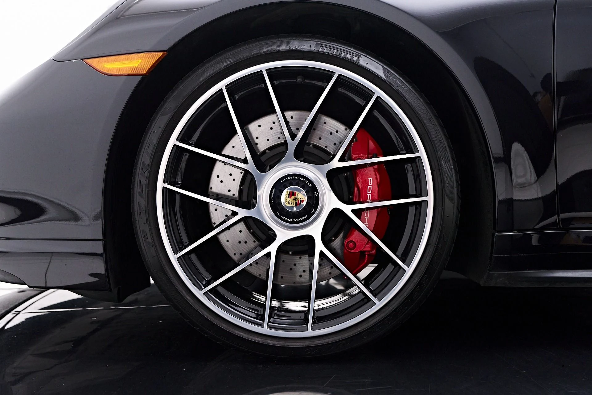 mph002_2041120517_Used_2019_Porsche_911_Turbo_1750270685_b14118cc3f