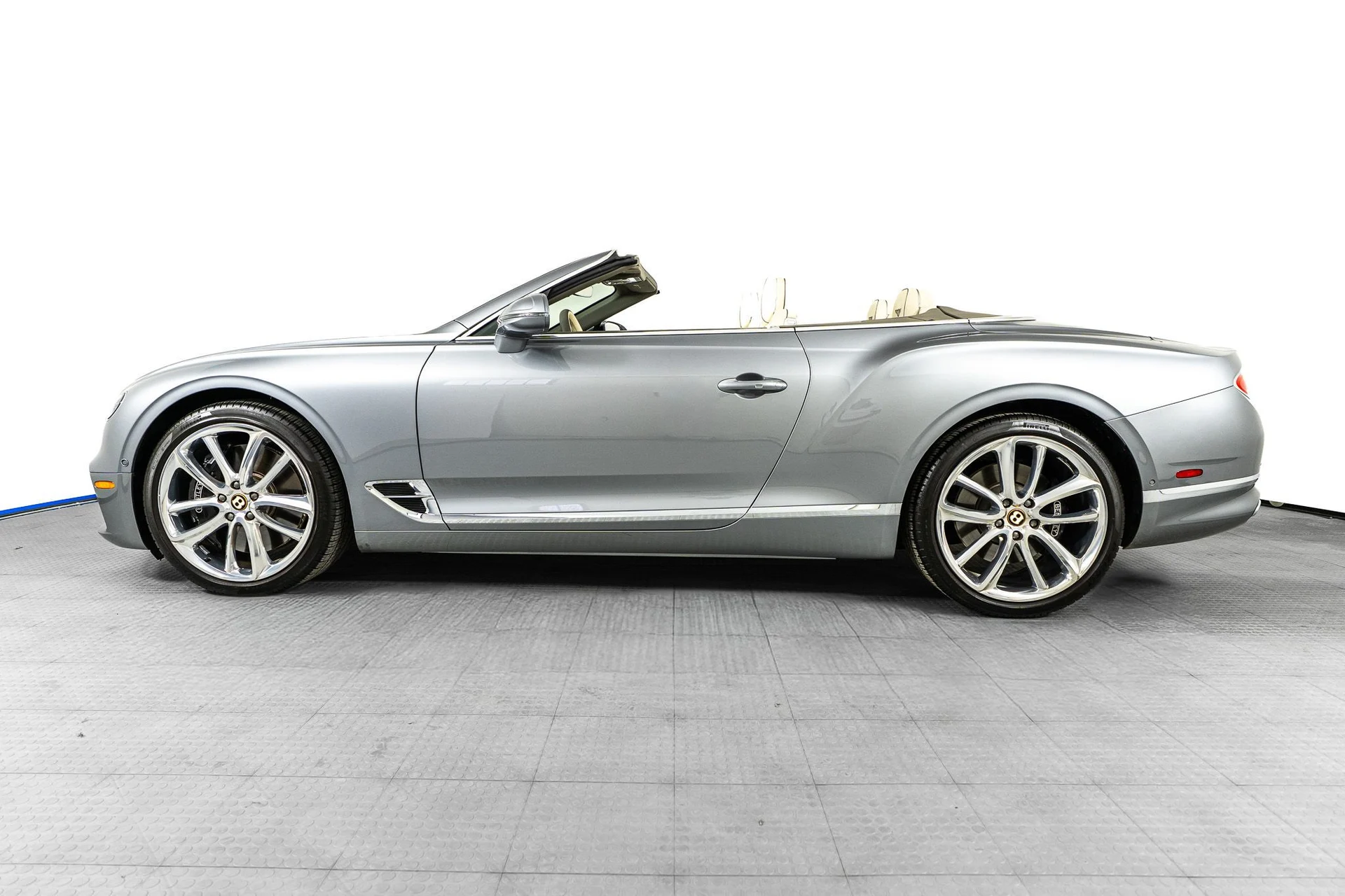 mph002_204798149_98bdba6a_b965_4da0_b232_33a01f345510_6bb4801b5e