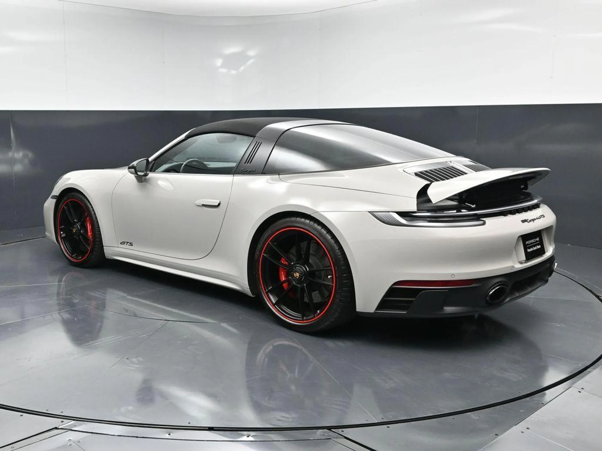 mph002_2067323699_k_T9_C4_RD_Pu_USU_Gwhuv_Pqt_O1t_Jd_I4_11501a5e3b