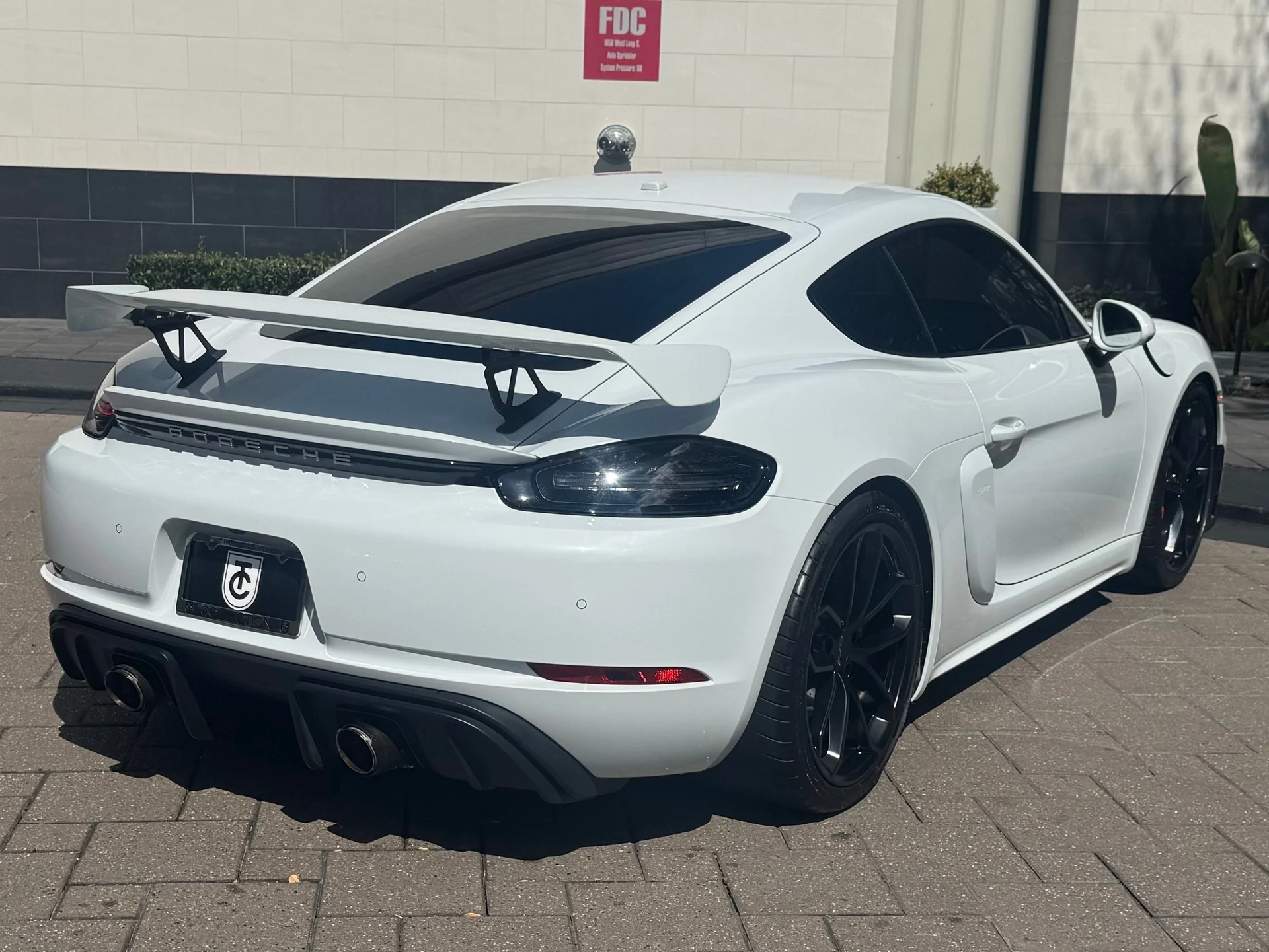 mph002_2071396405_image_3_2ab73eab8e