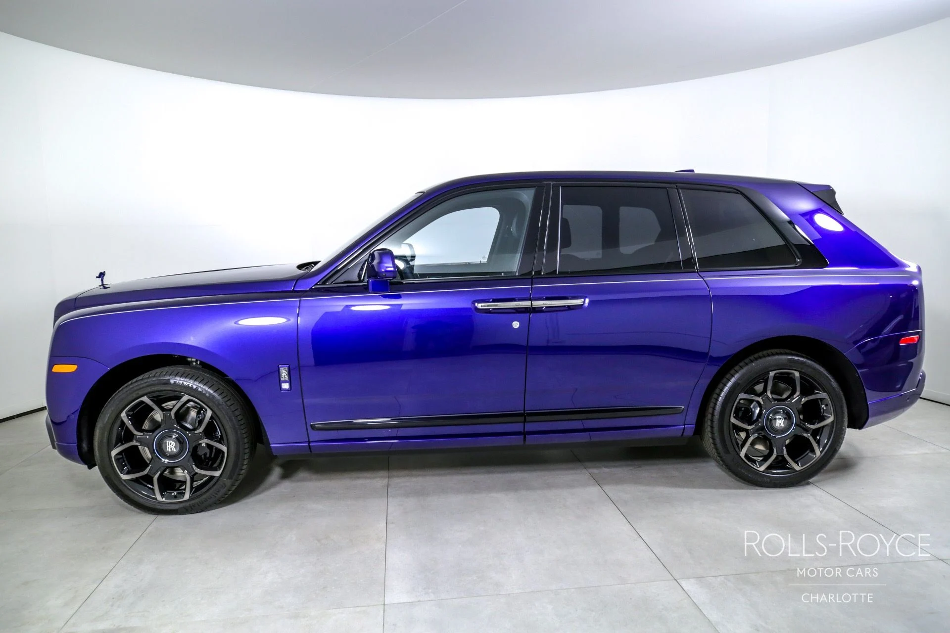 mph002_2071683107_Used_2024_Rolls_Royce_Black_Badge_Cullinan_BLUE_SHADOW_1726069431_5b53fdd4f9