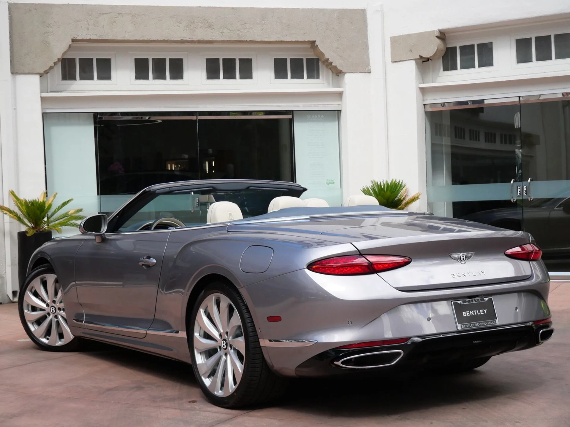 mph002_2080235463_baf07da51c2867fe3878a8f1452da2aax_a370c7f020