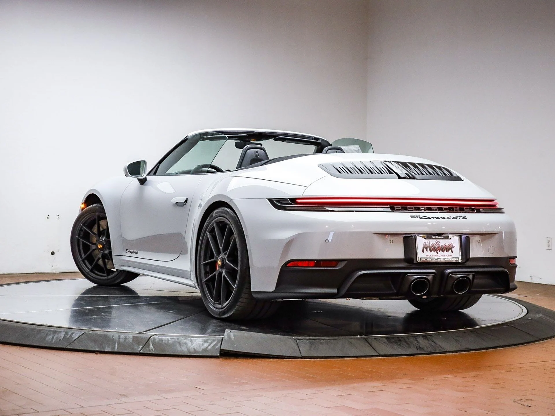 mph002_2080948605_41d8c336a08c79ea0cc0badada8df863x_52695f8ea5