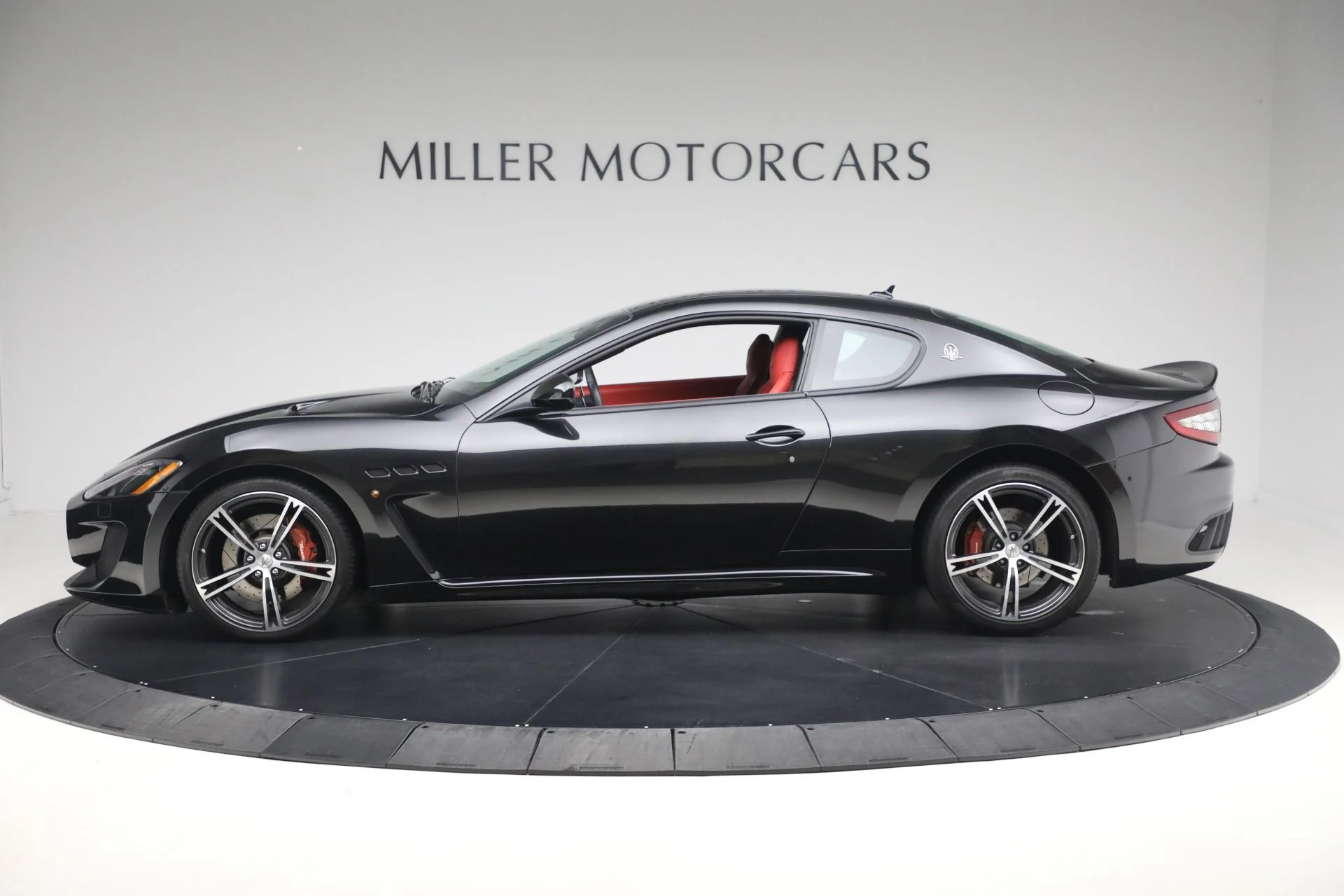 mph002_208332872_Used_2015_Maserati_Gran_Turismo_MC_1760545652_38187115ff