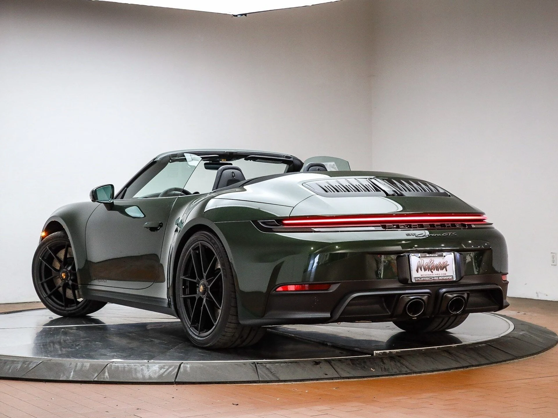 mph002_208750240_aaa52f760711795da682a74a93bc6279x_5da6101b58