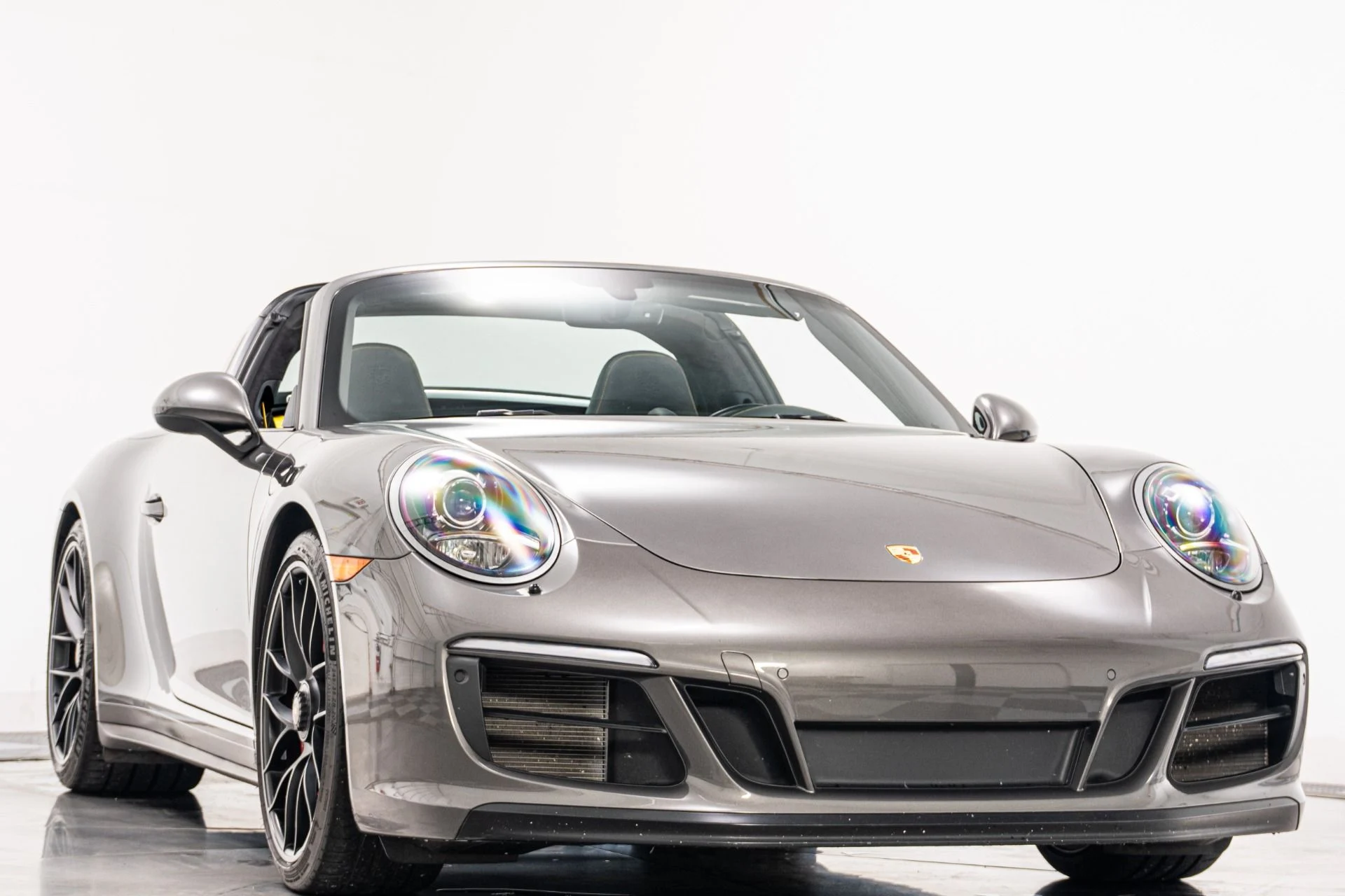 mph002_2090446117_Used_2018_Porsche_911_Targa_4_GTS_1781794965_841f9d1f9e