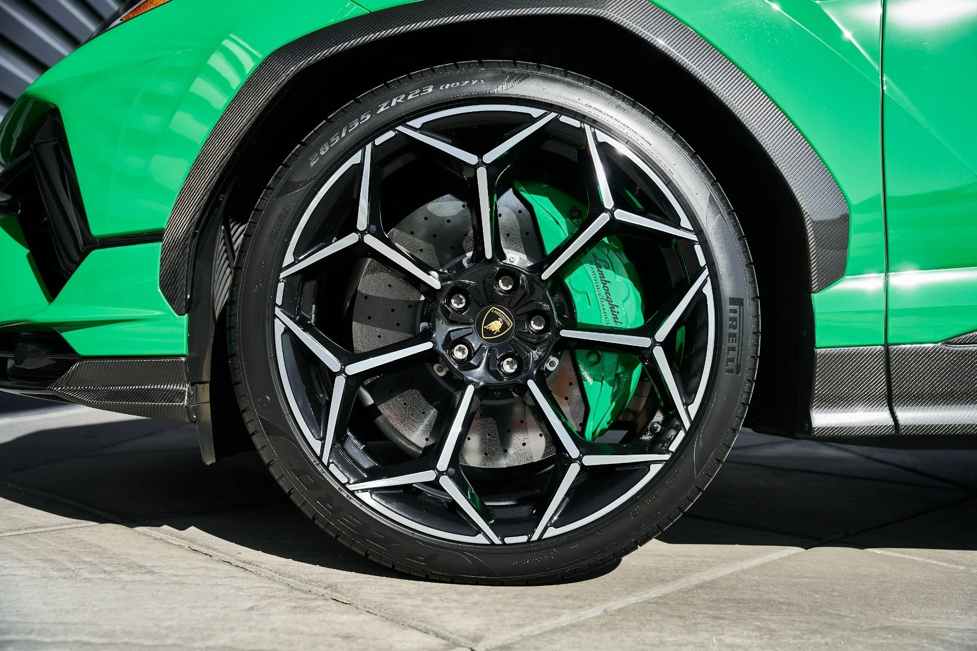 mph002_2092186171_Used_2024_Lamborghini_Urus_Performante_1770171811_b5b72b95c3