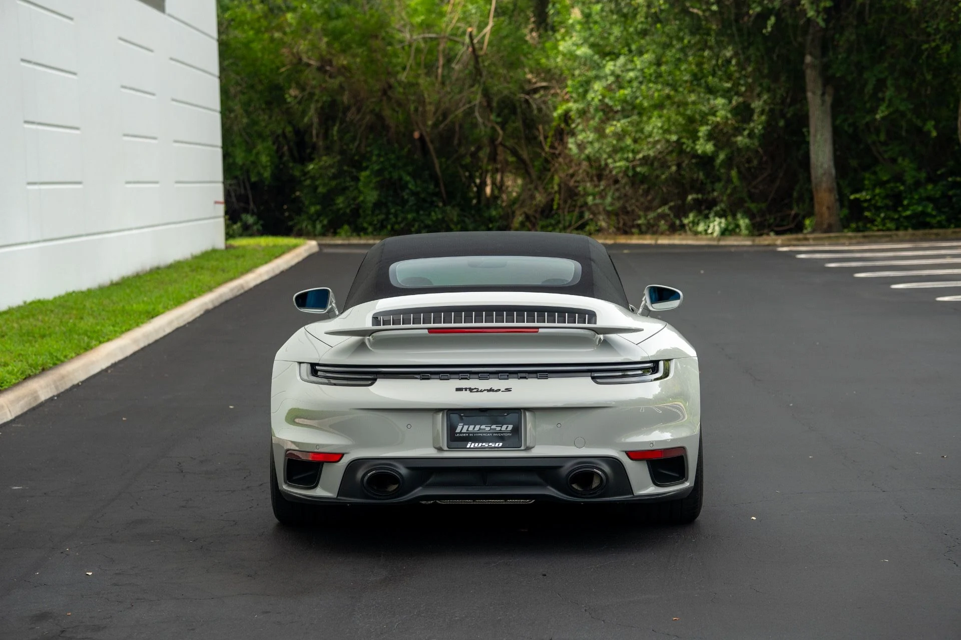 mph002_2092661993_Used_2024_Porsche_911_Turbo_S_1757432000_e0fa00985e