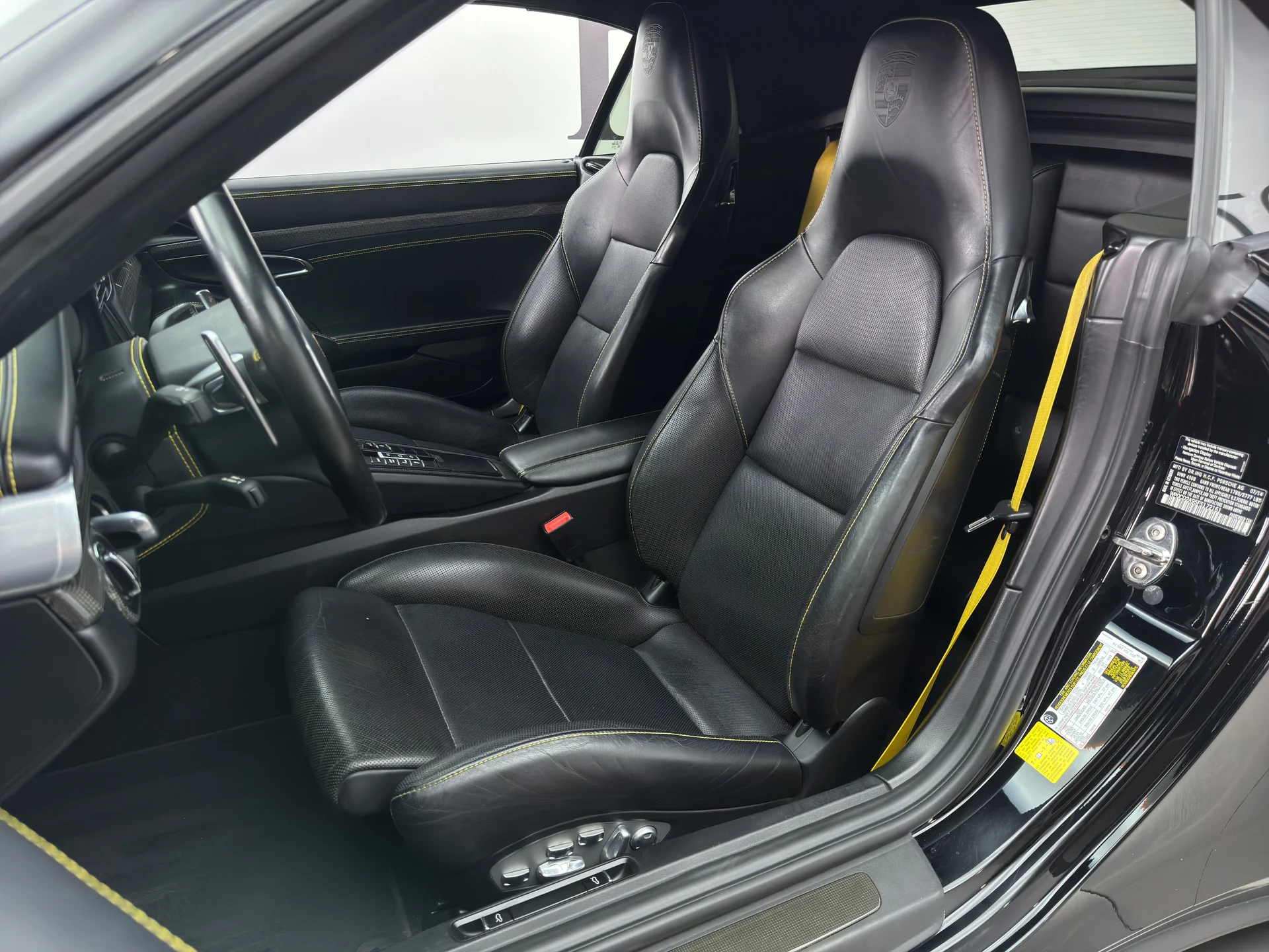 mph002_209547236_RP_8498_interior_002_a6b1f43ac0