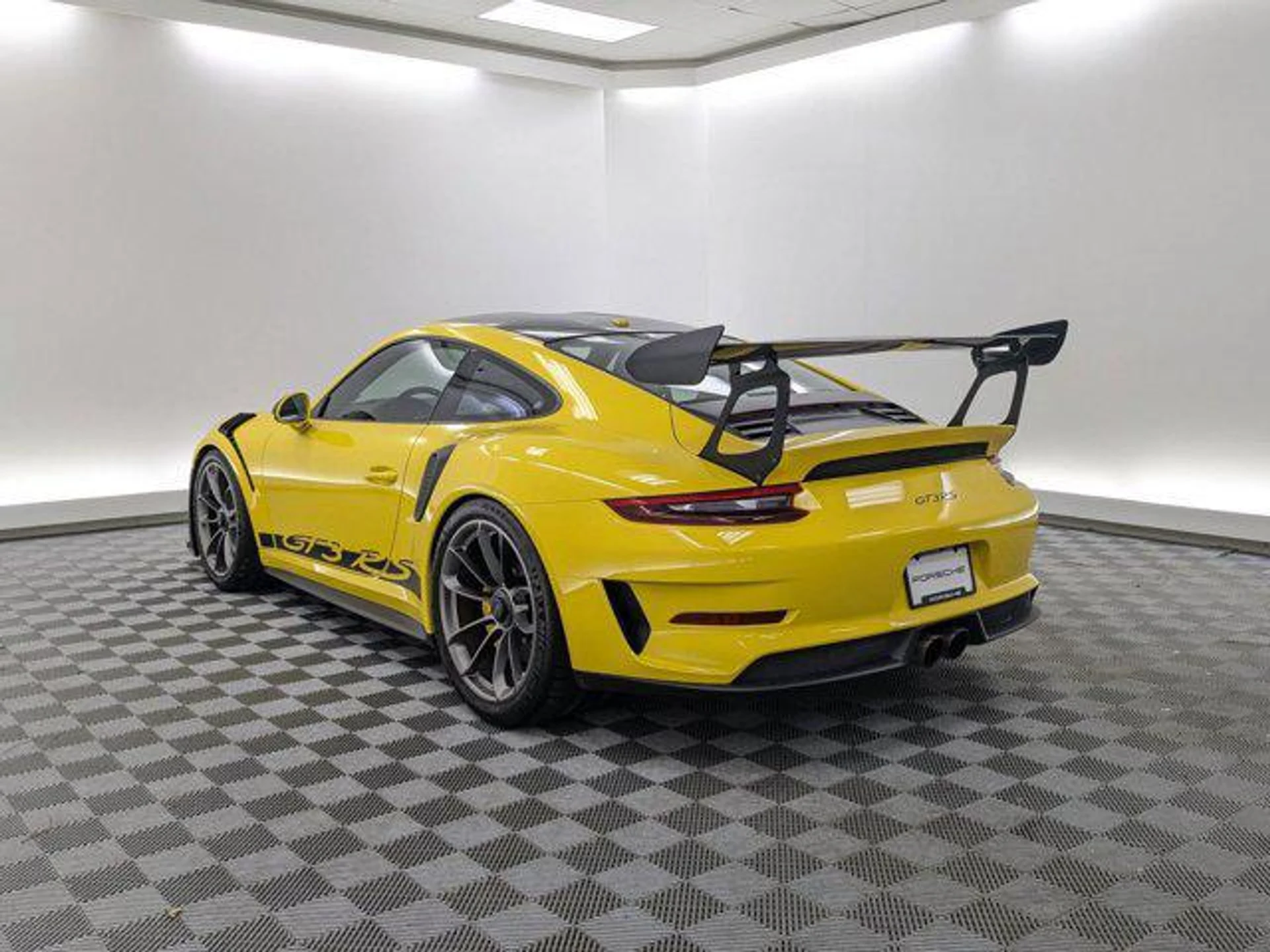 mph002_2096559693_Vc_DP_Zqi_Li5_C_s8_Q_Gy_V_Dl_Qggu_J5w_779ccea47c