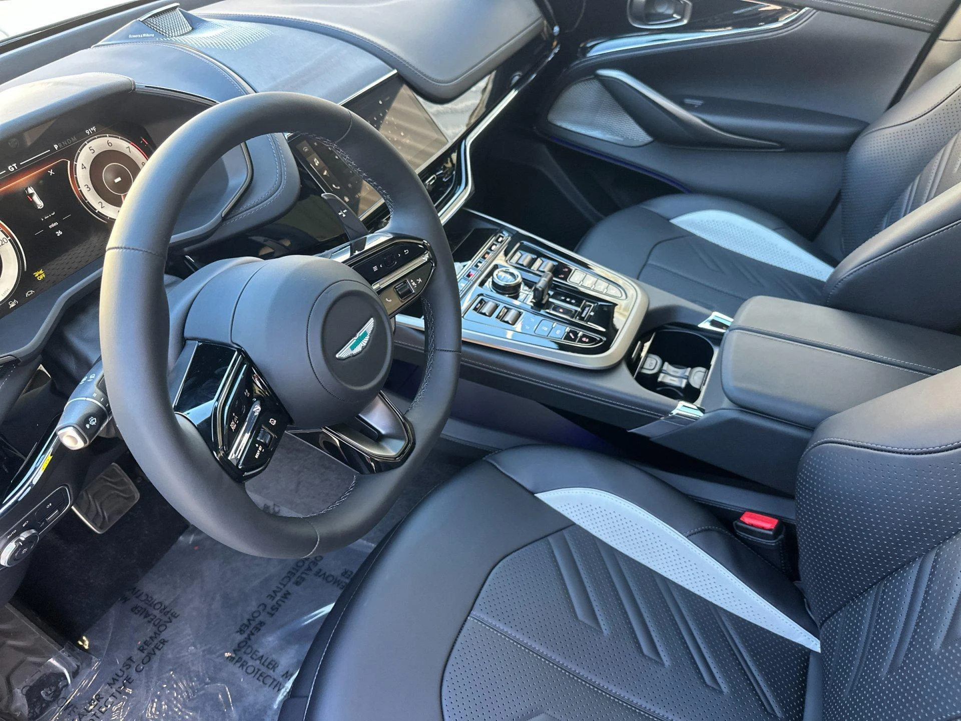 mph002_209737328_New_2026_Aston_Martin_DBX_S_1790736449_ad9639ea76