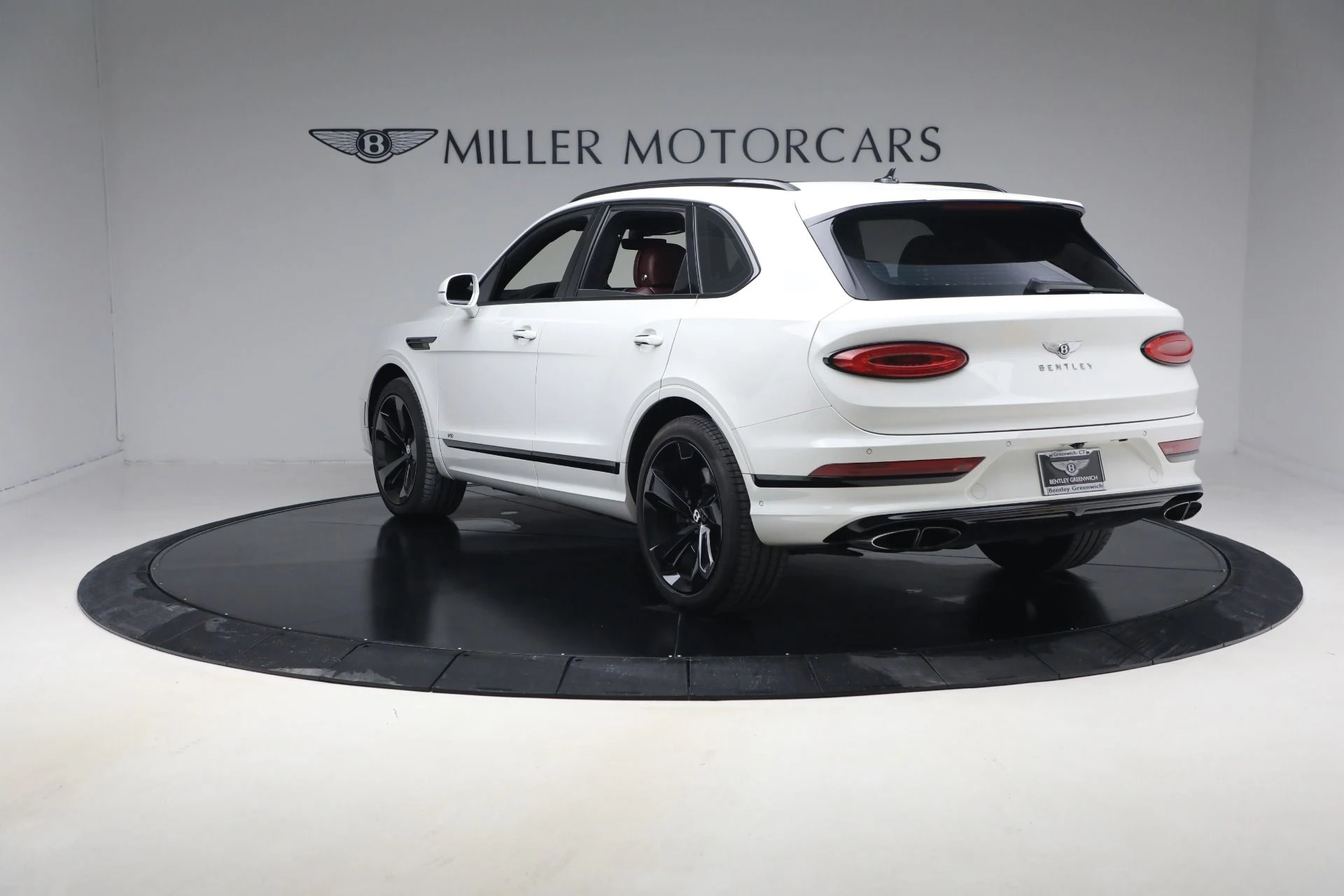 mph002_209870109_Used_2021_Bentley_Bentayga_V8_1770336382_04ef28f31c