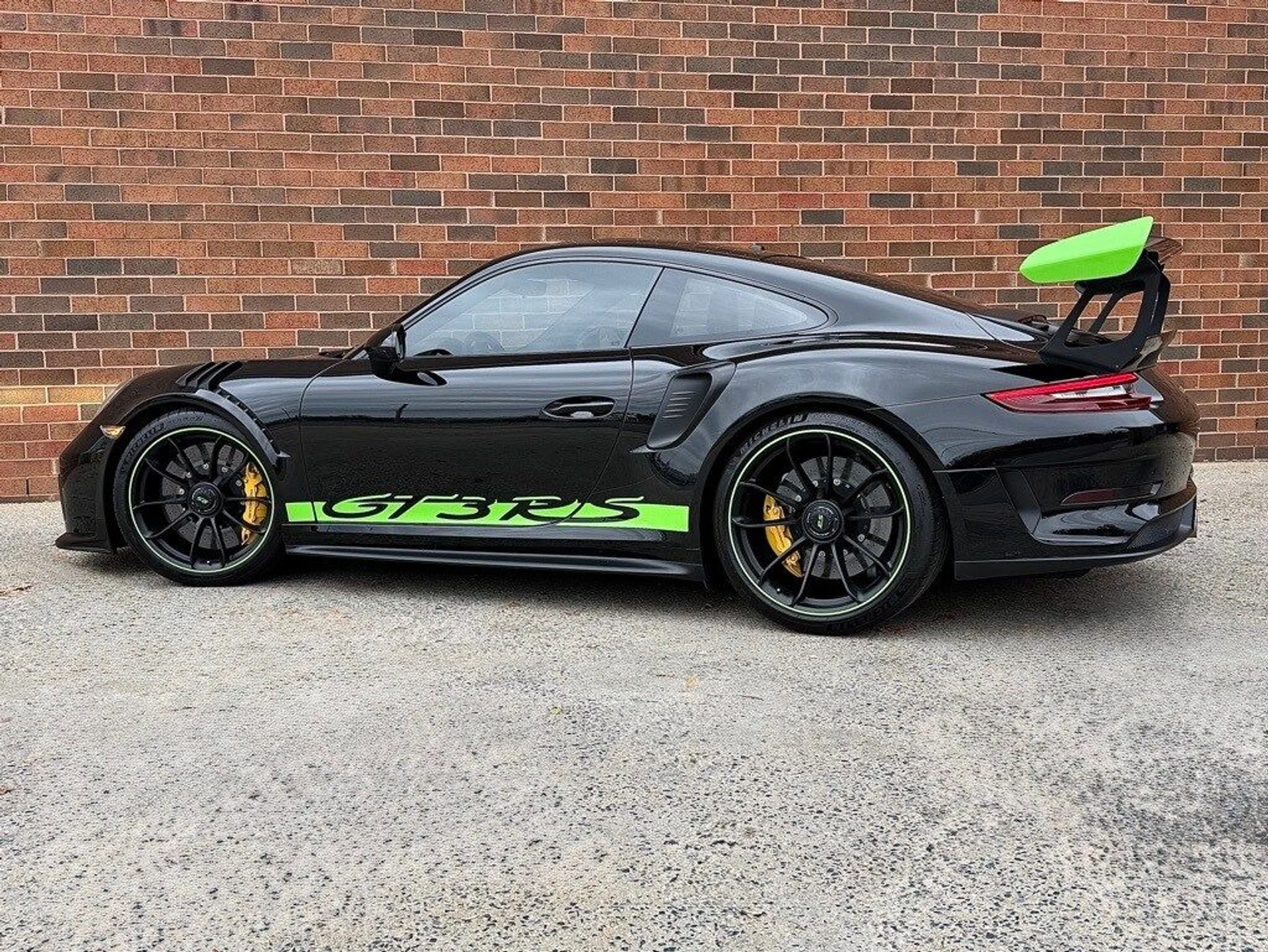 mph002_2099838685_99c2c7c6d5a3683910d6f01d973c27eex_9d8b1d5d31